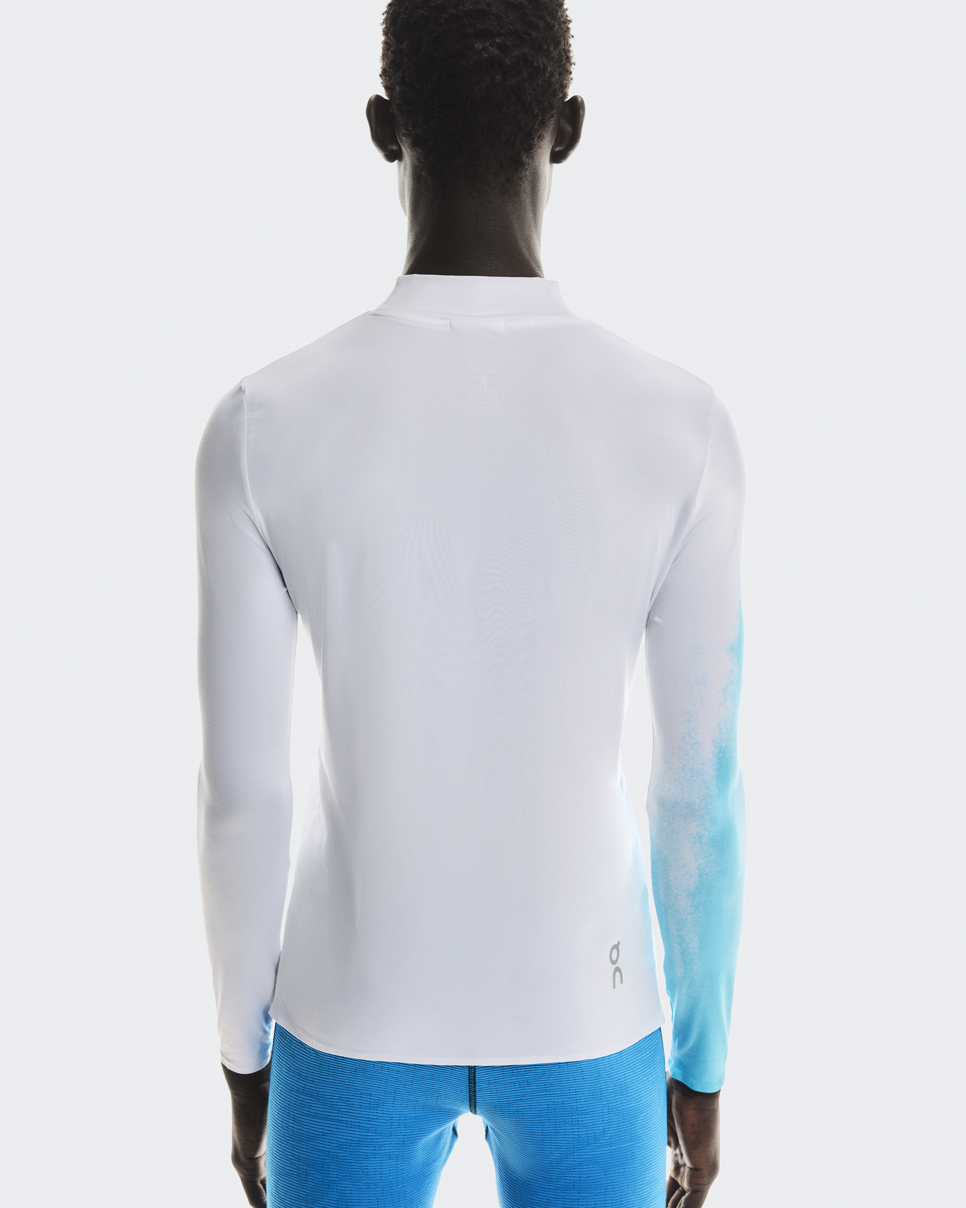 ペース ロングT | タイトフィットのメンズ長袖ランニングTシャツ
