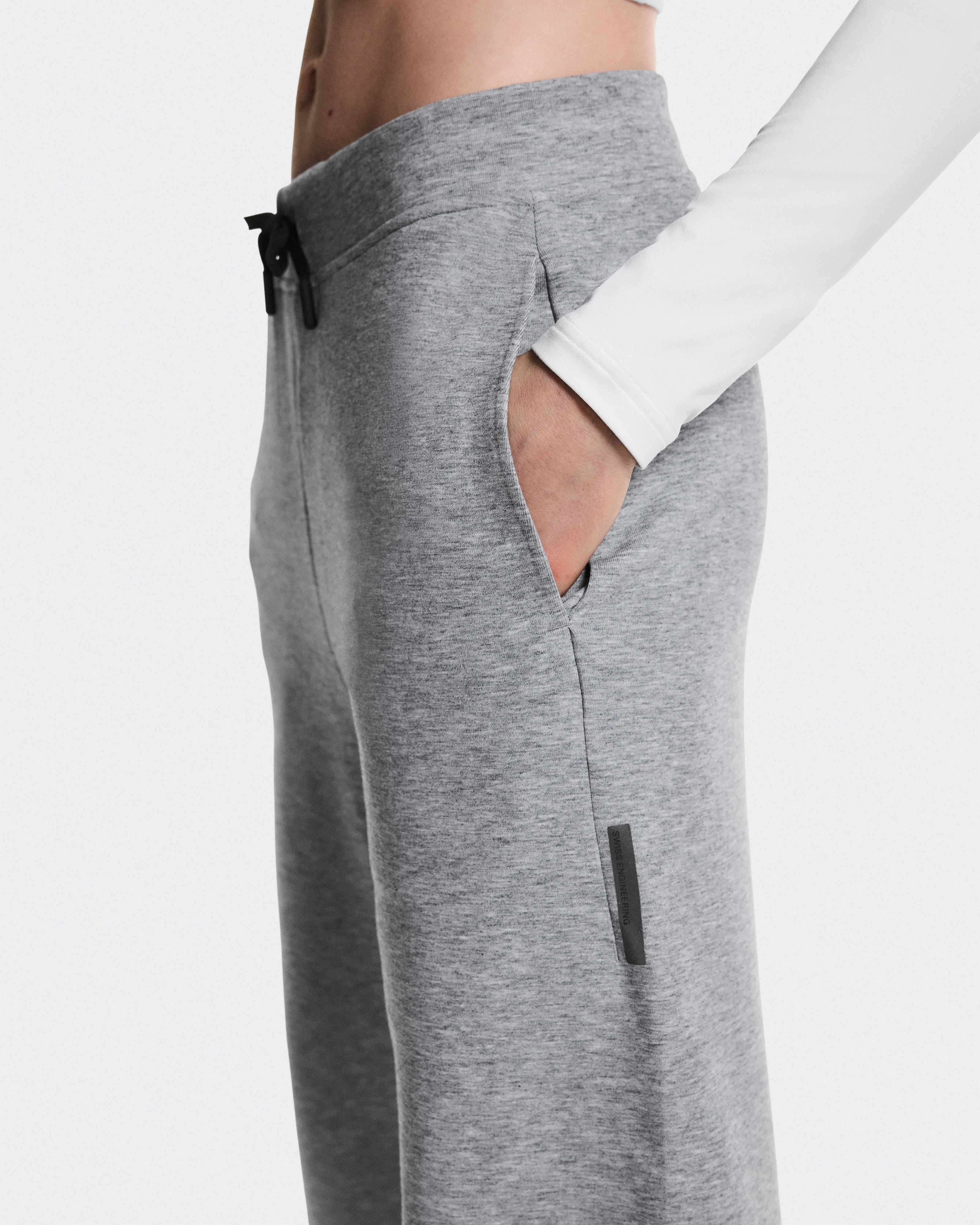 On Focus Tech Sweatpants Basalt Women Pants