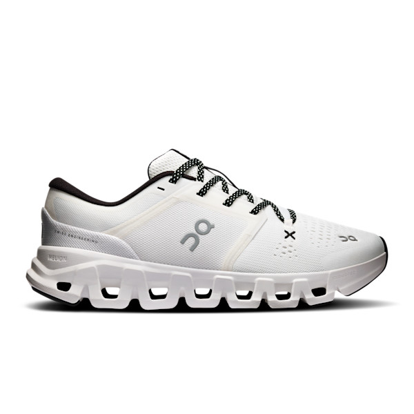 Women's Cloud X 5