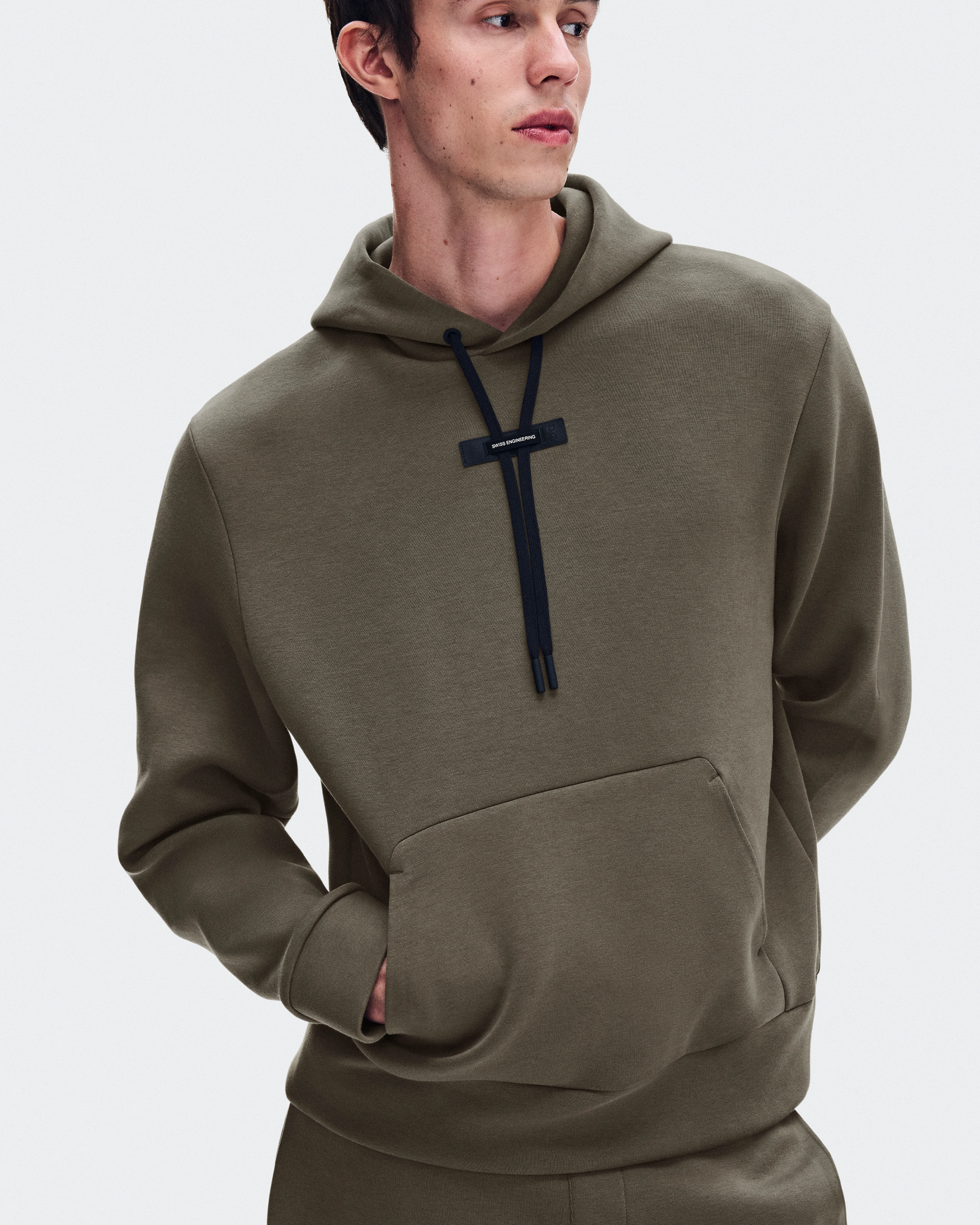 On Focus Tech Hoodie Bark Men Hoodies and sweatshirts