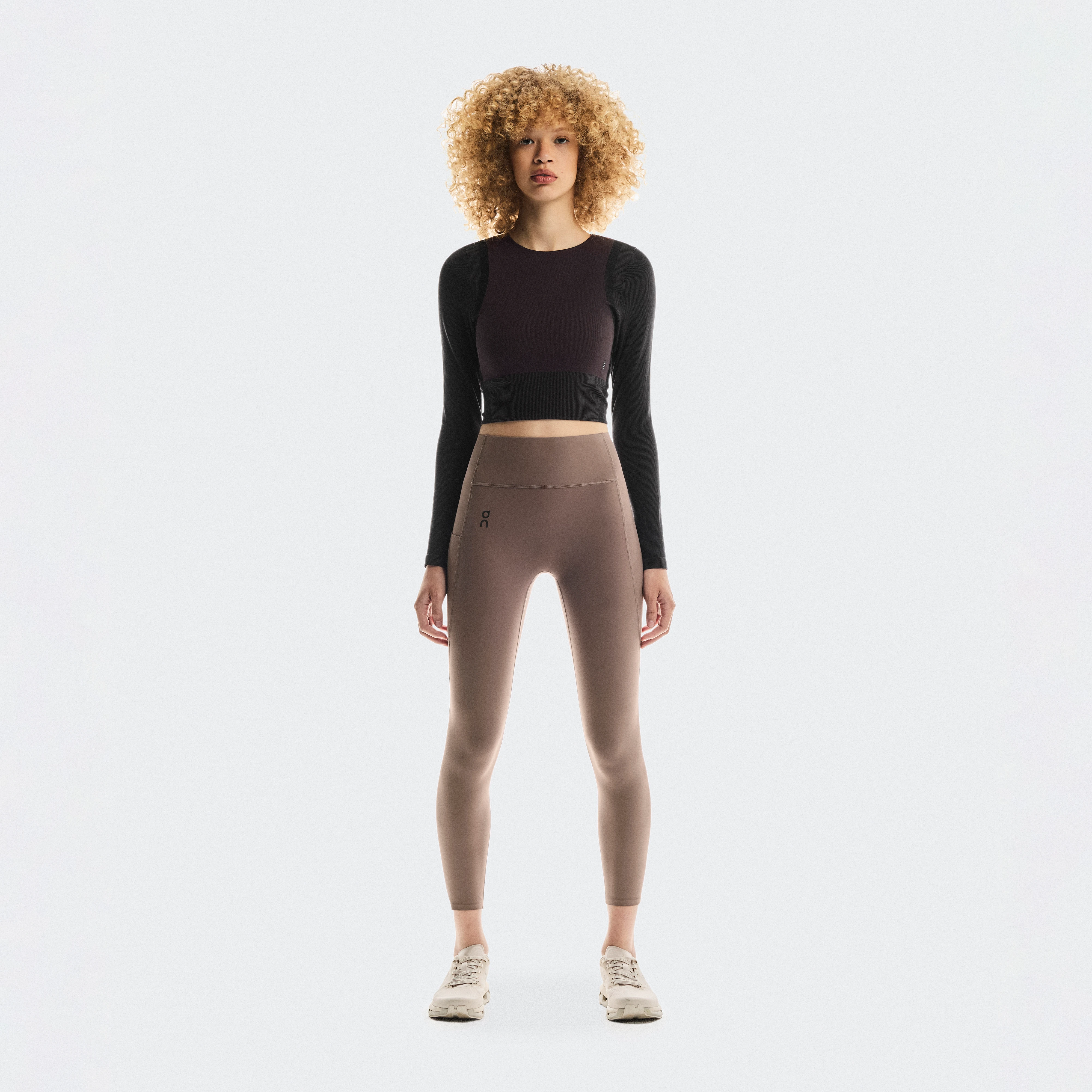 On Studio Tights 7/8 Grey Women Women – Low-intensity, buttery soft, form-fitting Tights