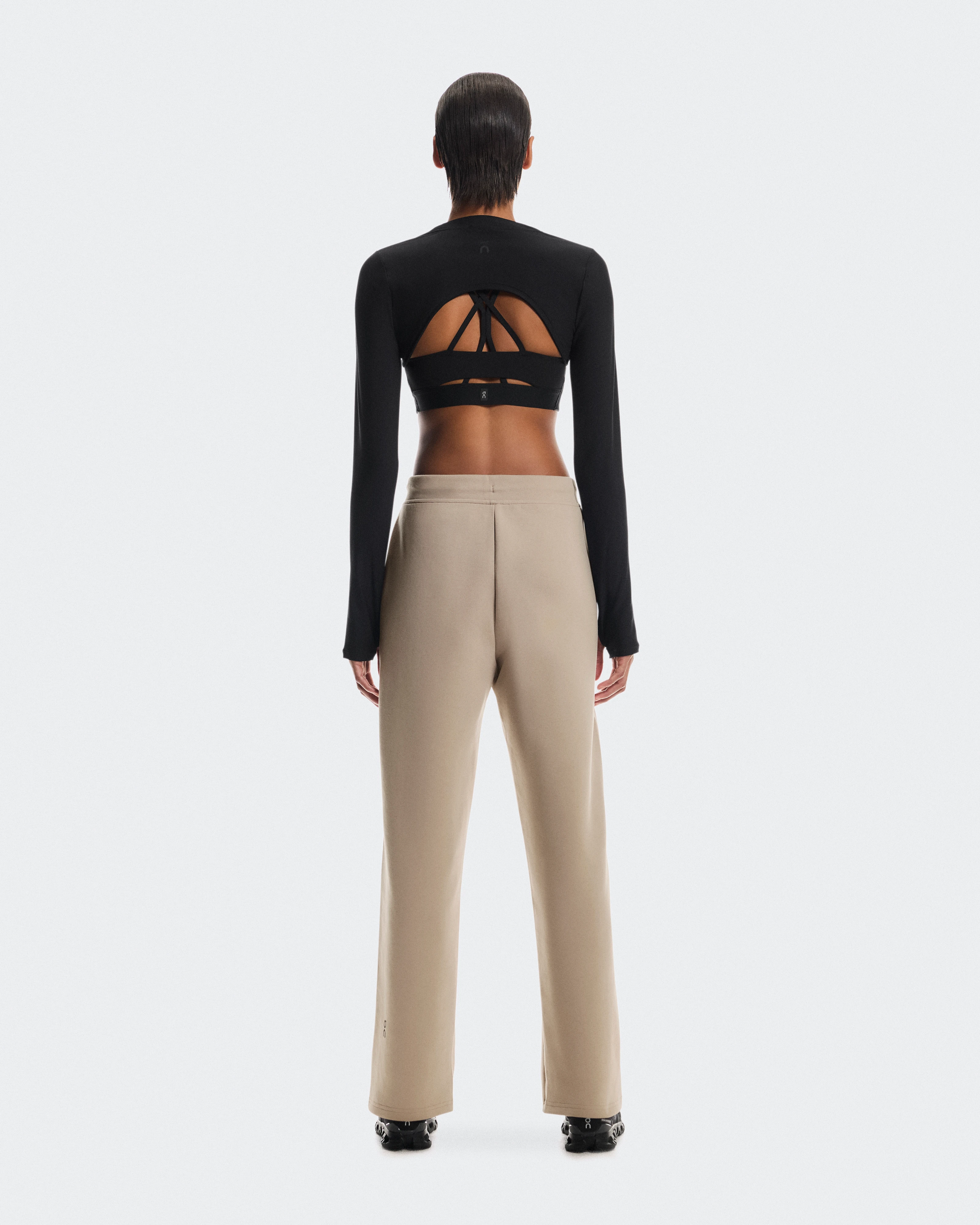 On Focus Tech Sweatpants Desert Women Pants