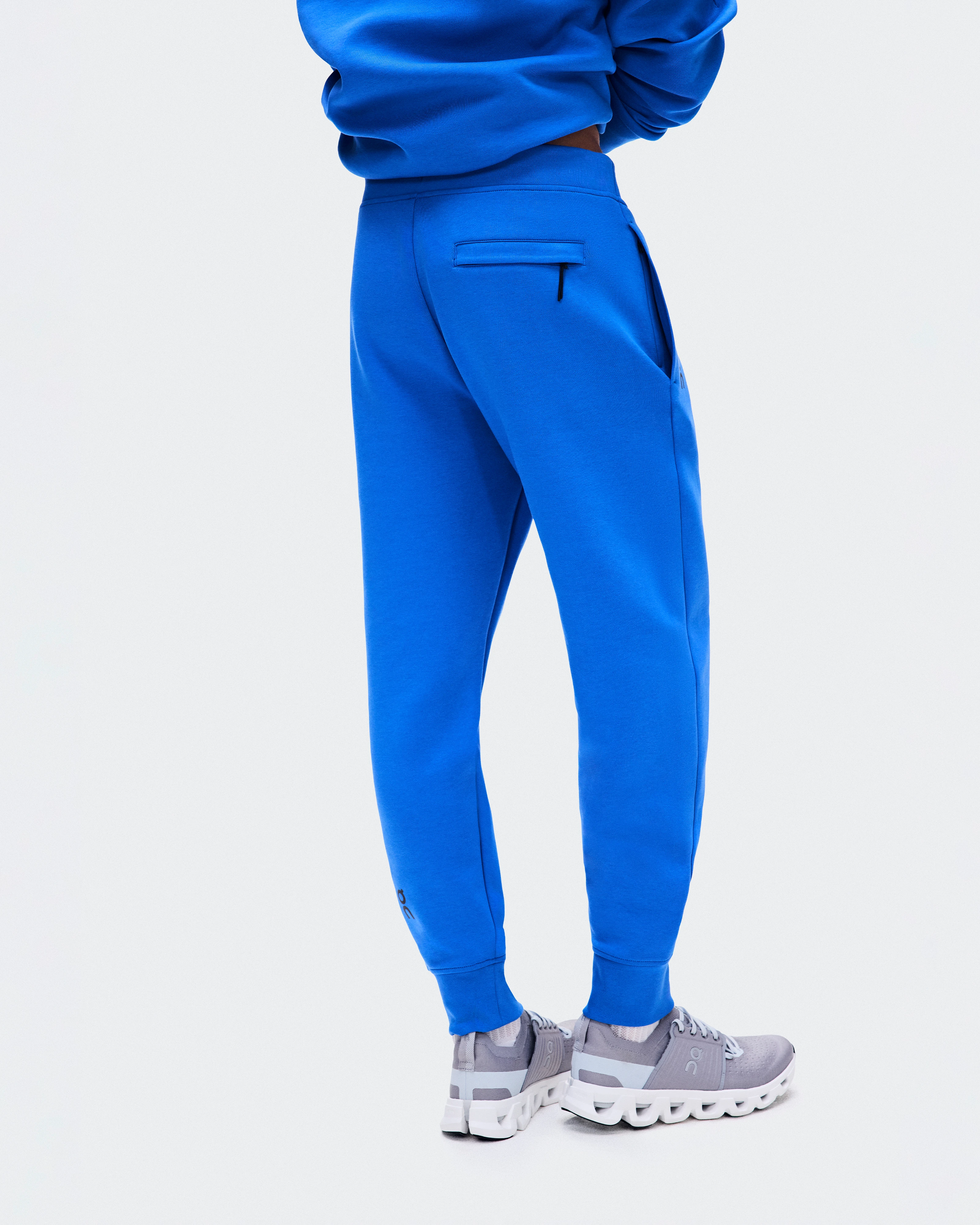 On Focus Tech Sweatpants Jay Men Pants
