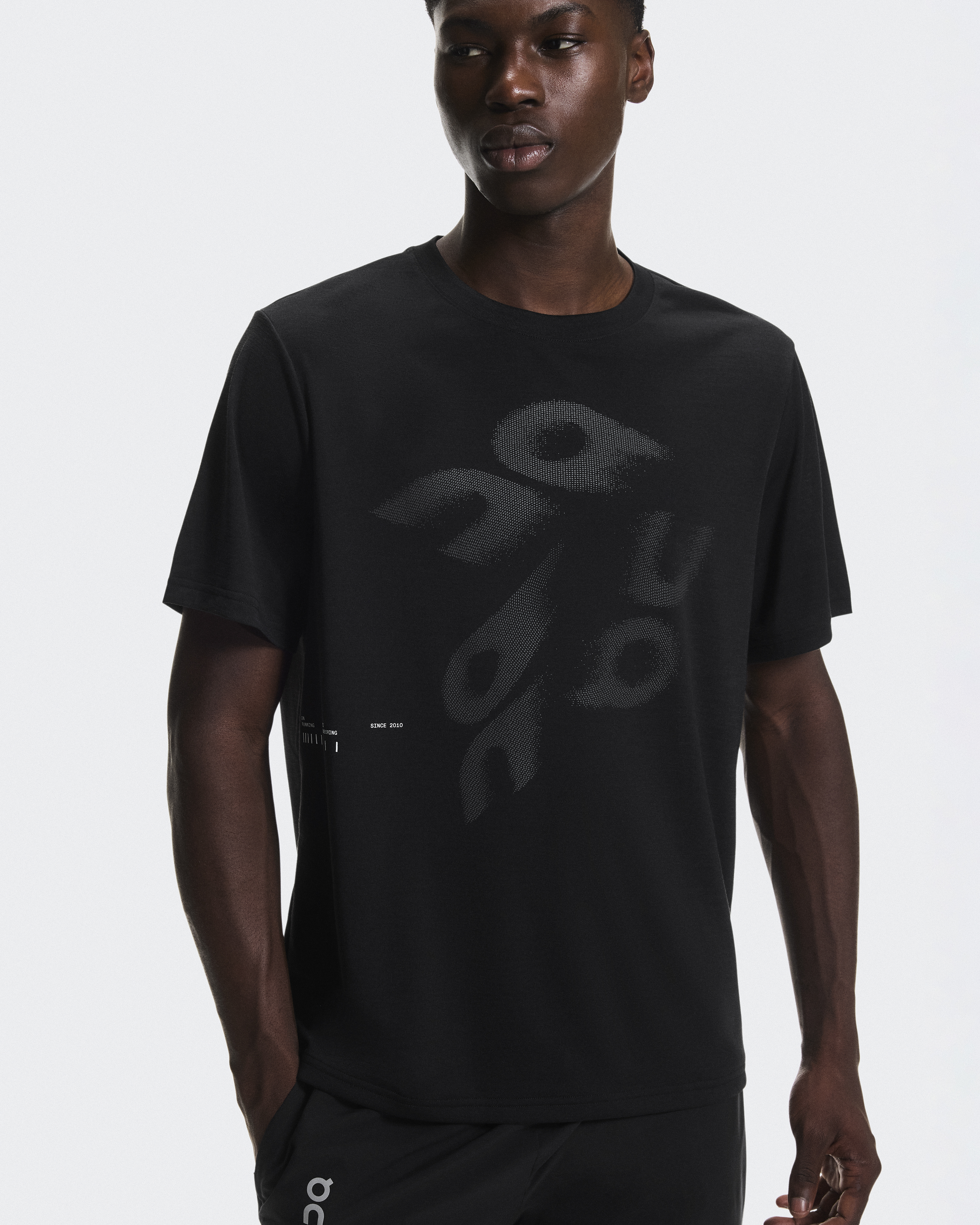 メンズ On Run-T | ブラック | On 日本