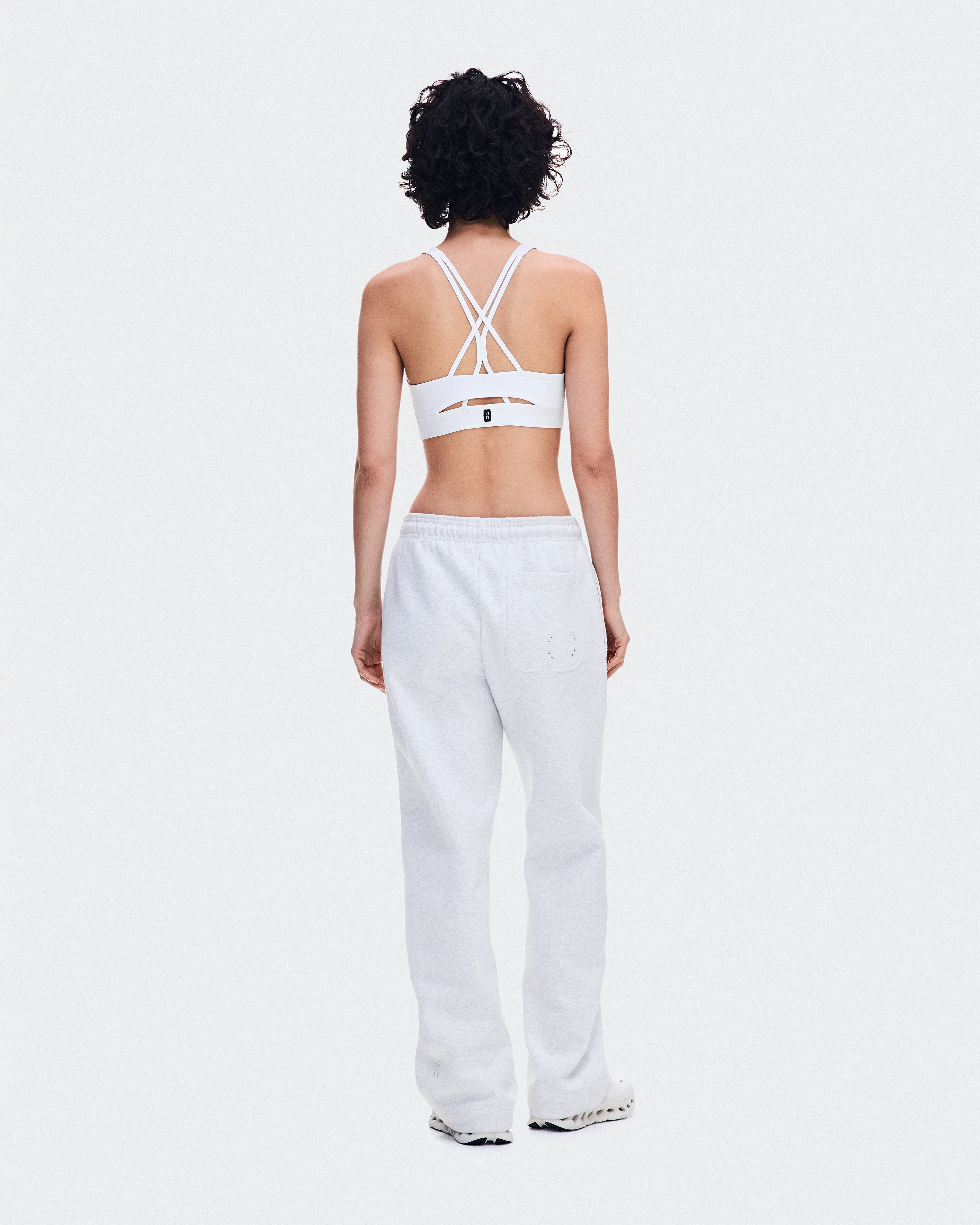 On Studio Bra White Mujer Sujetadores