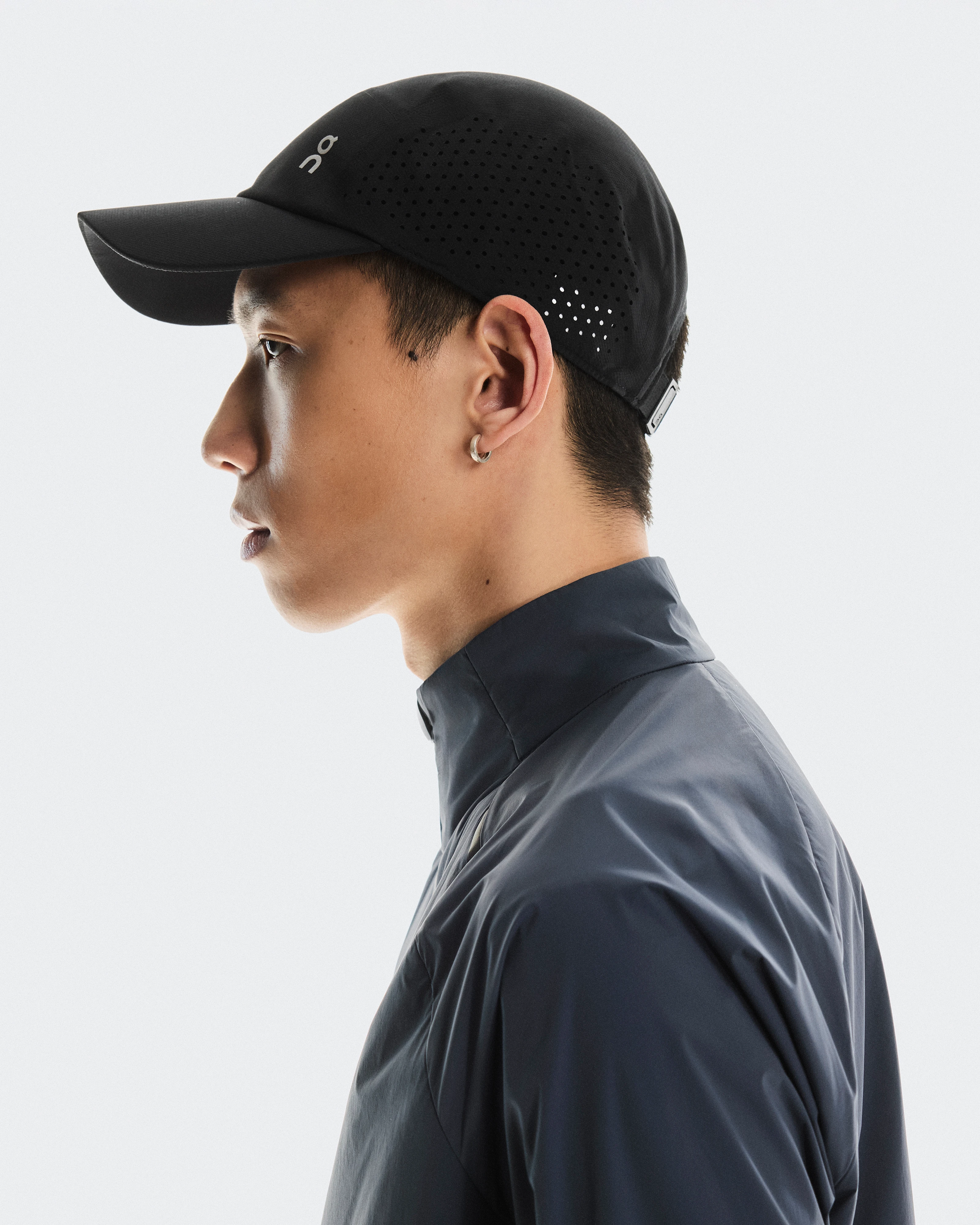 On Lightweight Cap Black Unisex Headwear