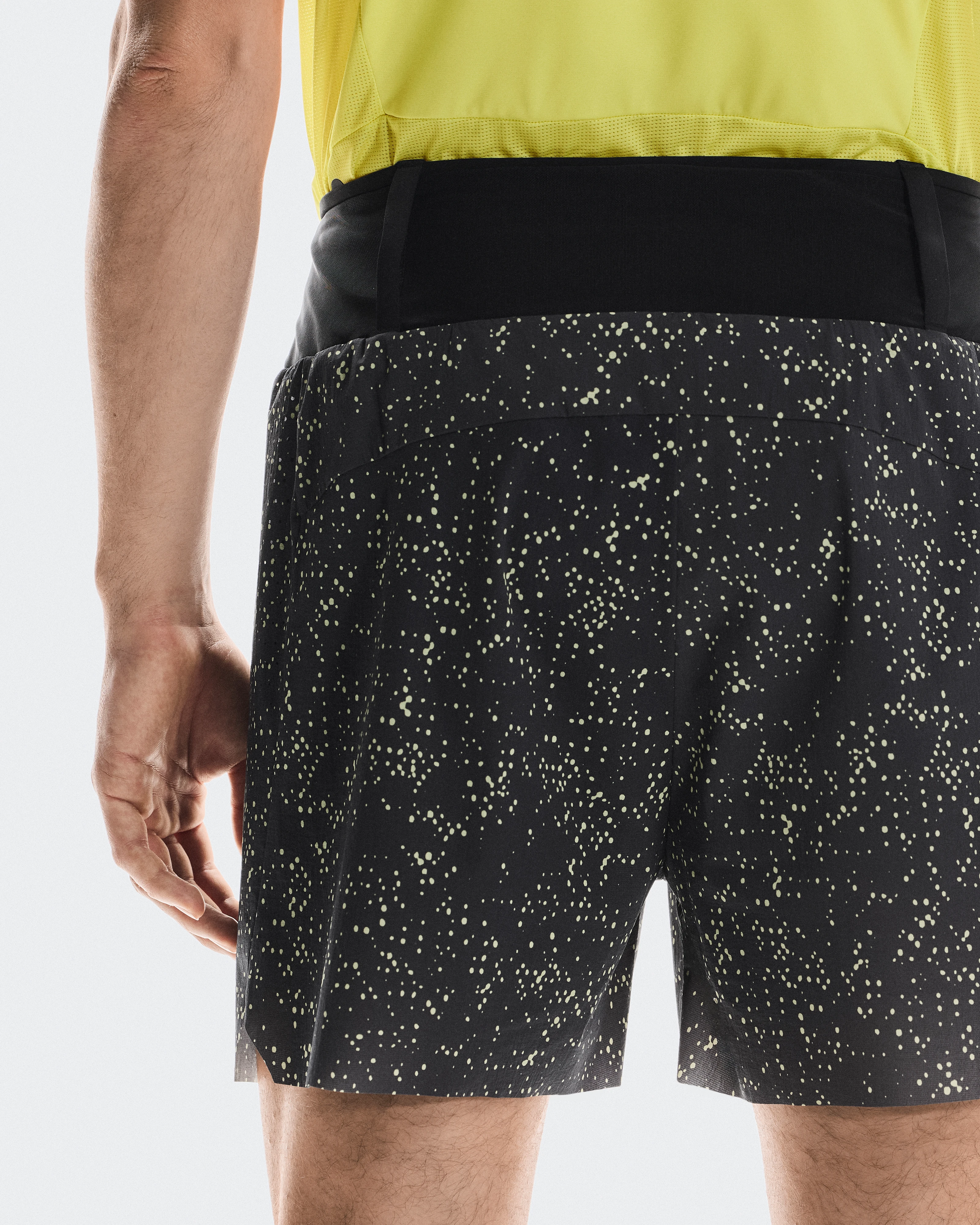 On Ultra Shorts Iron & Lime Men Shorts