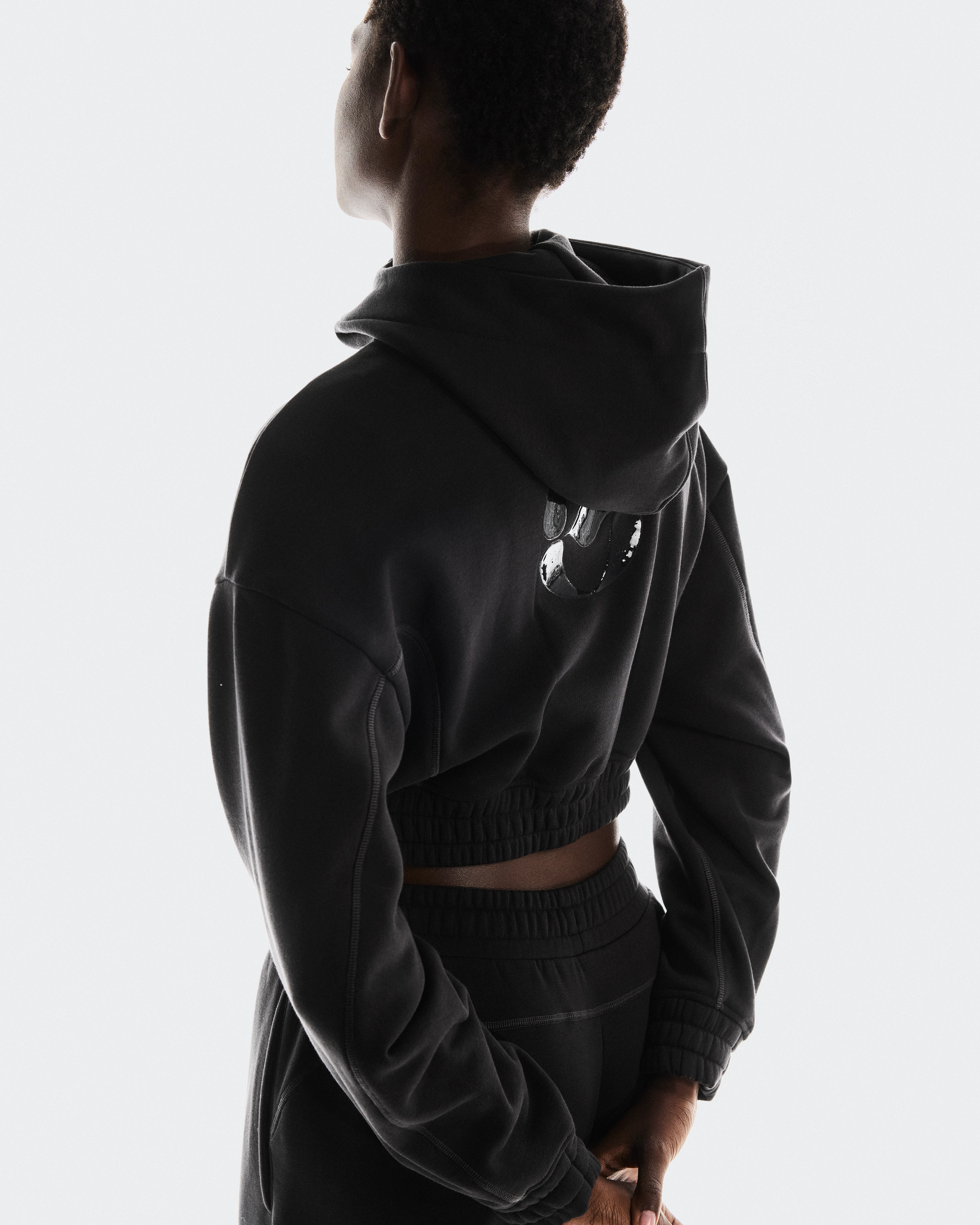 On CLUB CROPPED HOODIE FKA Black Damen Hoodies & Sweatshirts