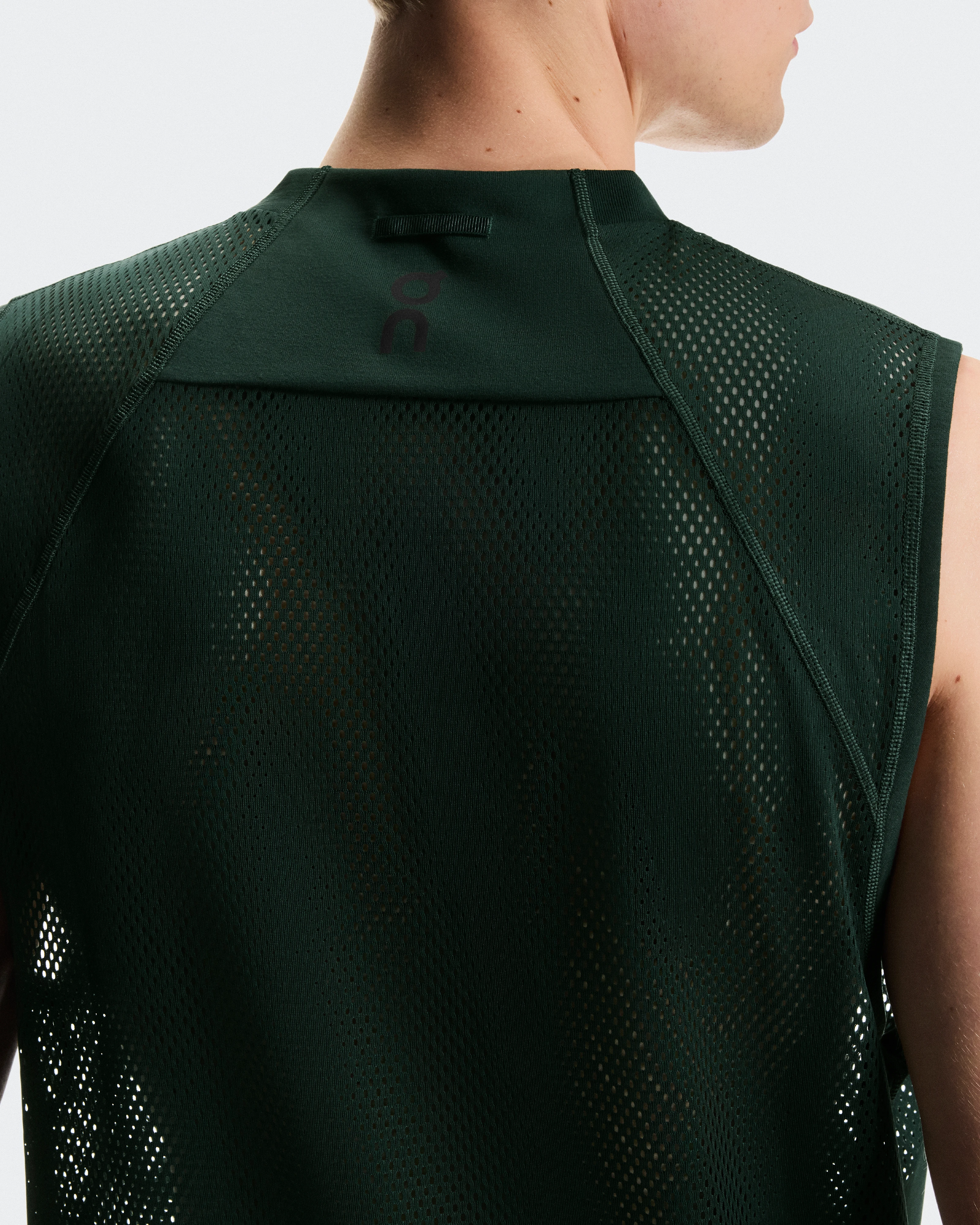 On Train Volt Tank Obsidian Men Tops and t-shirts