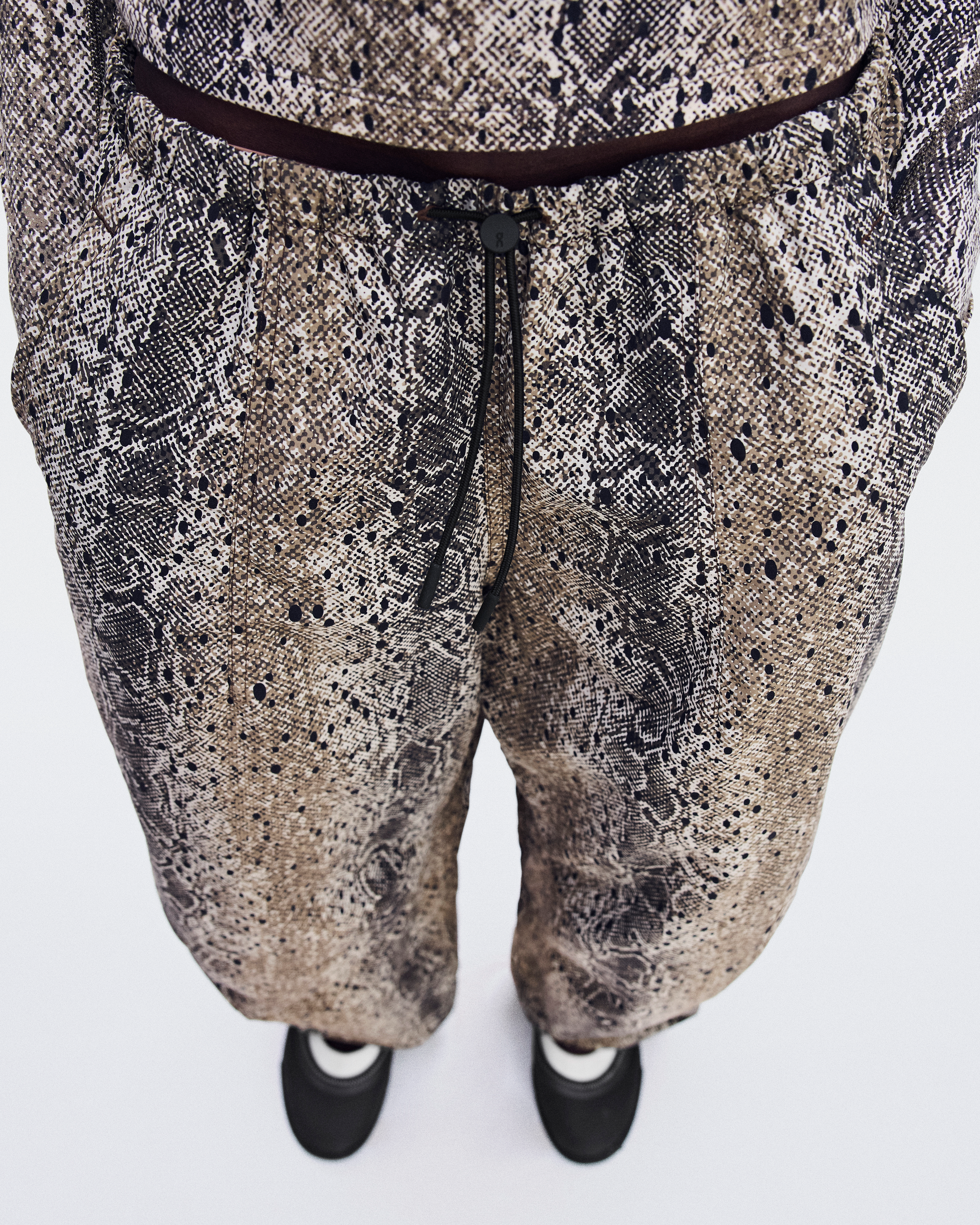 Parachute PantsWomen / Antler | Black / L