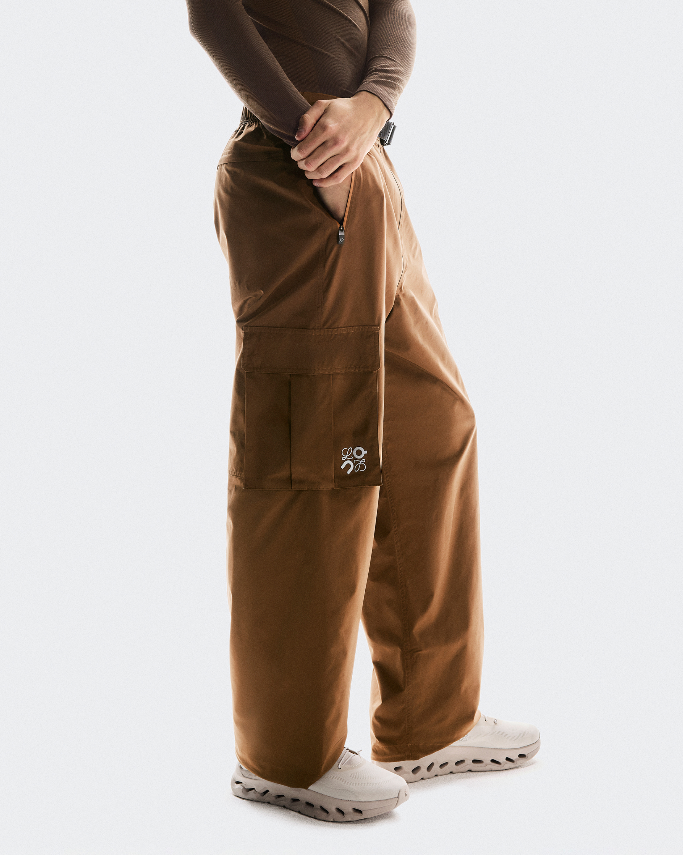 LOEWE カーゴパンツ キャメル 4ポケット　ブラウン　最終値下げです！ カーゴトラウザーズ ロエベ | 便利なポケット付きメンズ トラウザーズ