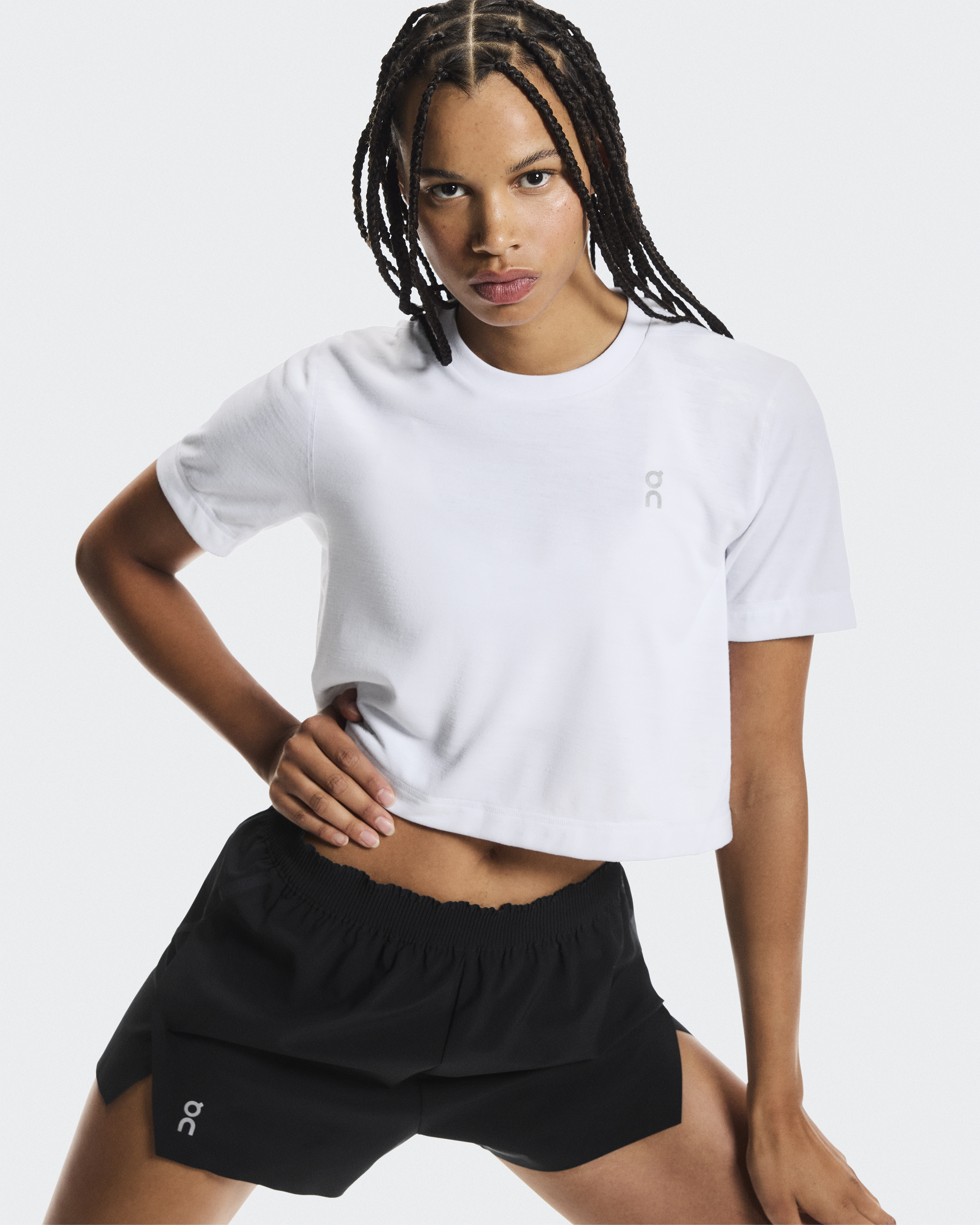 トップス LEWIN / WHITE gadidanoniem Women's Train-T Crop Graphic | White | On Liechtenstein