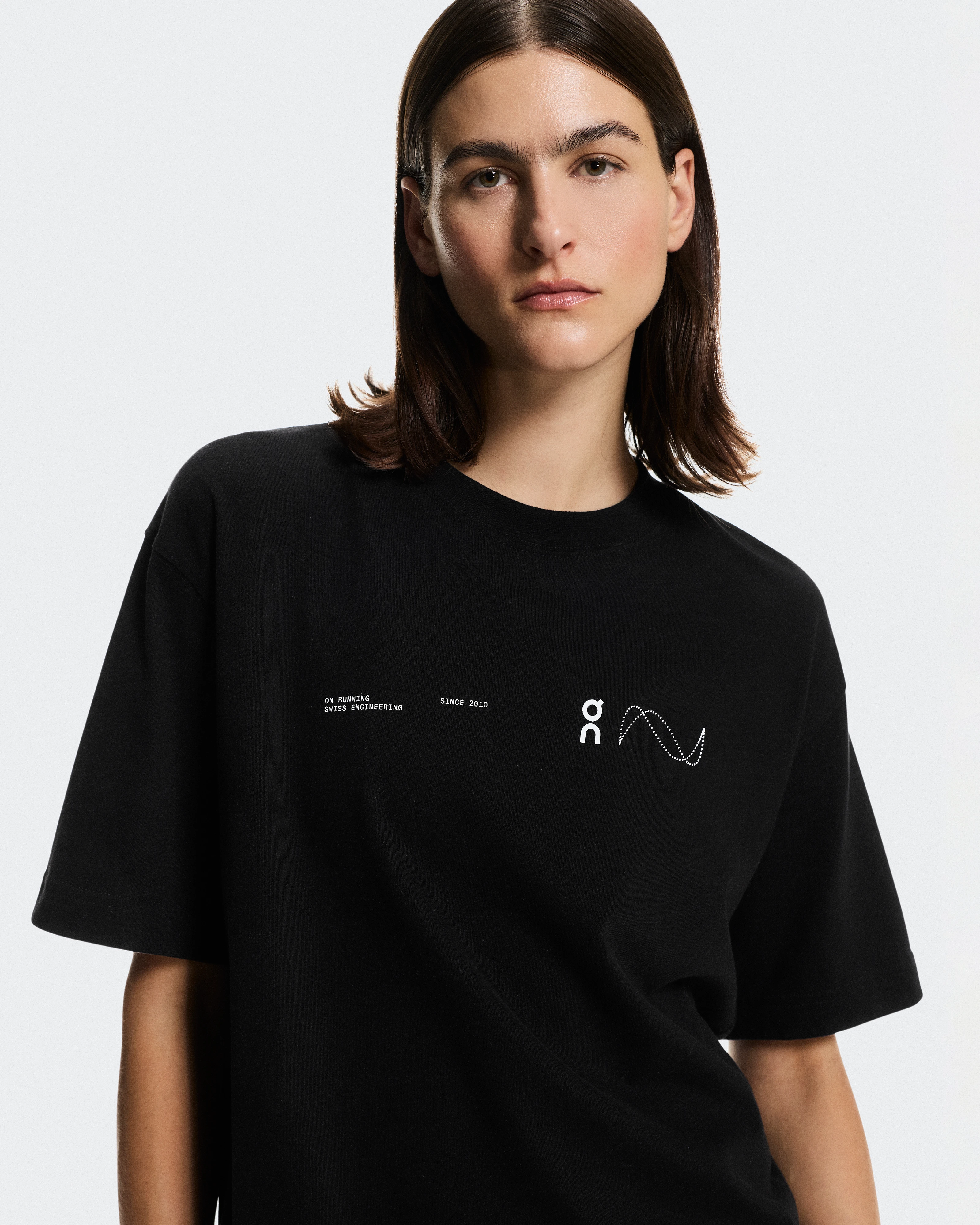 On Club-T Avant Black Women Tops and t-shirts