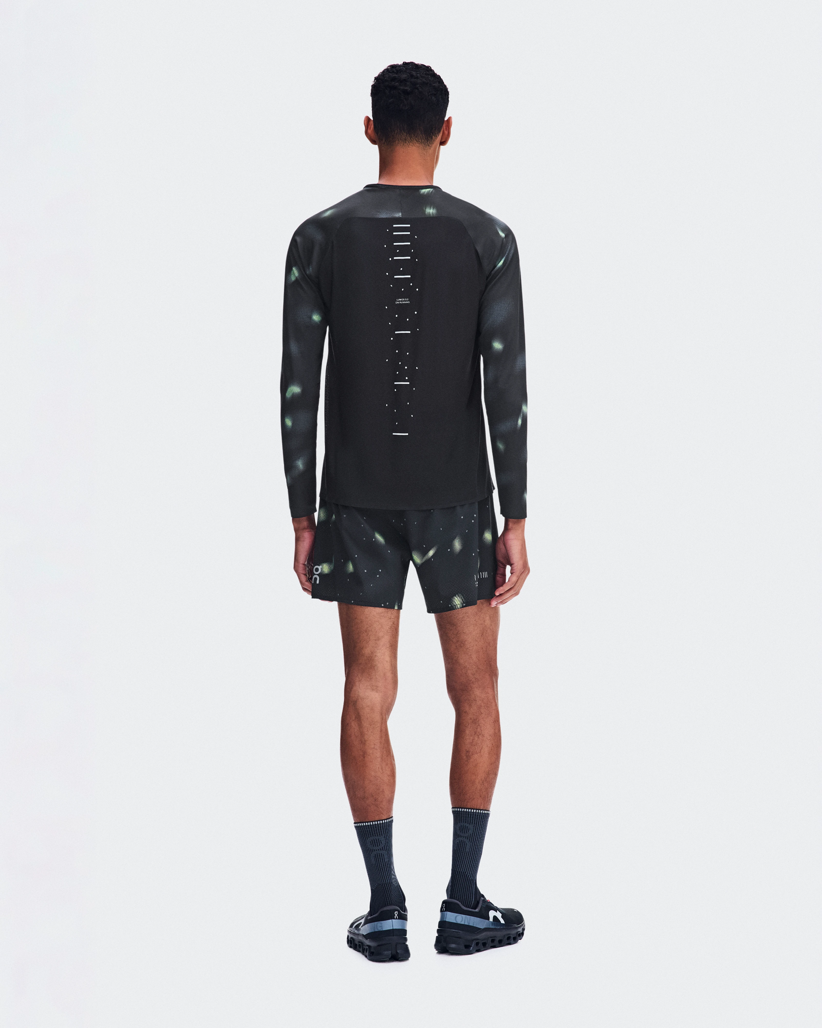 On Performance Long-T Lumos Black Homme Hauts et t-shirts