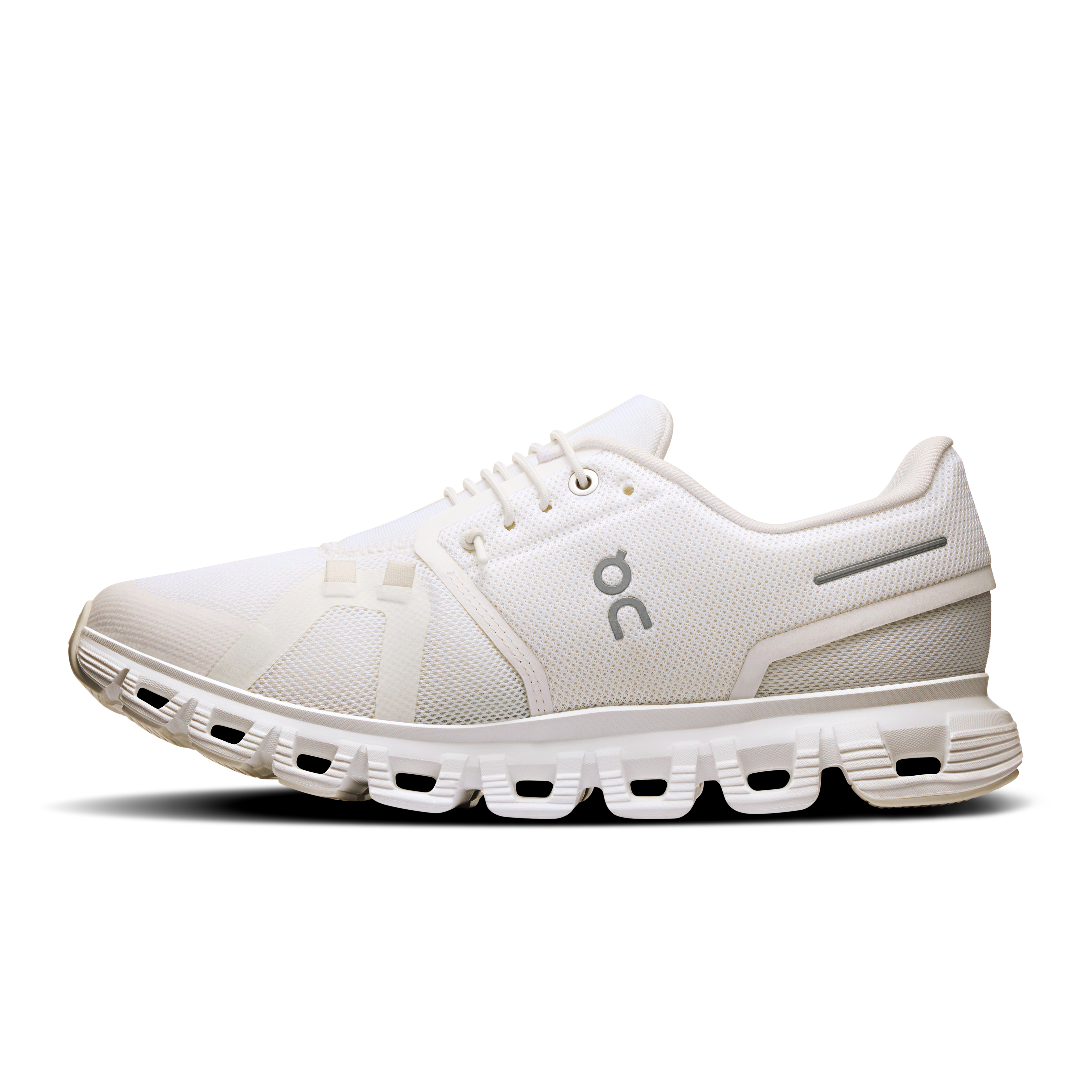 On Cloud 6 Wide White & White Femme Active Life Chaussures