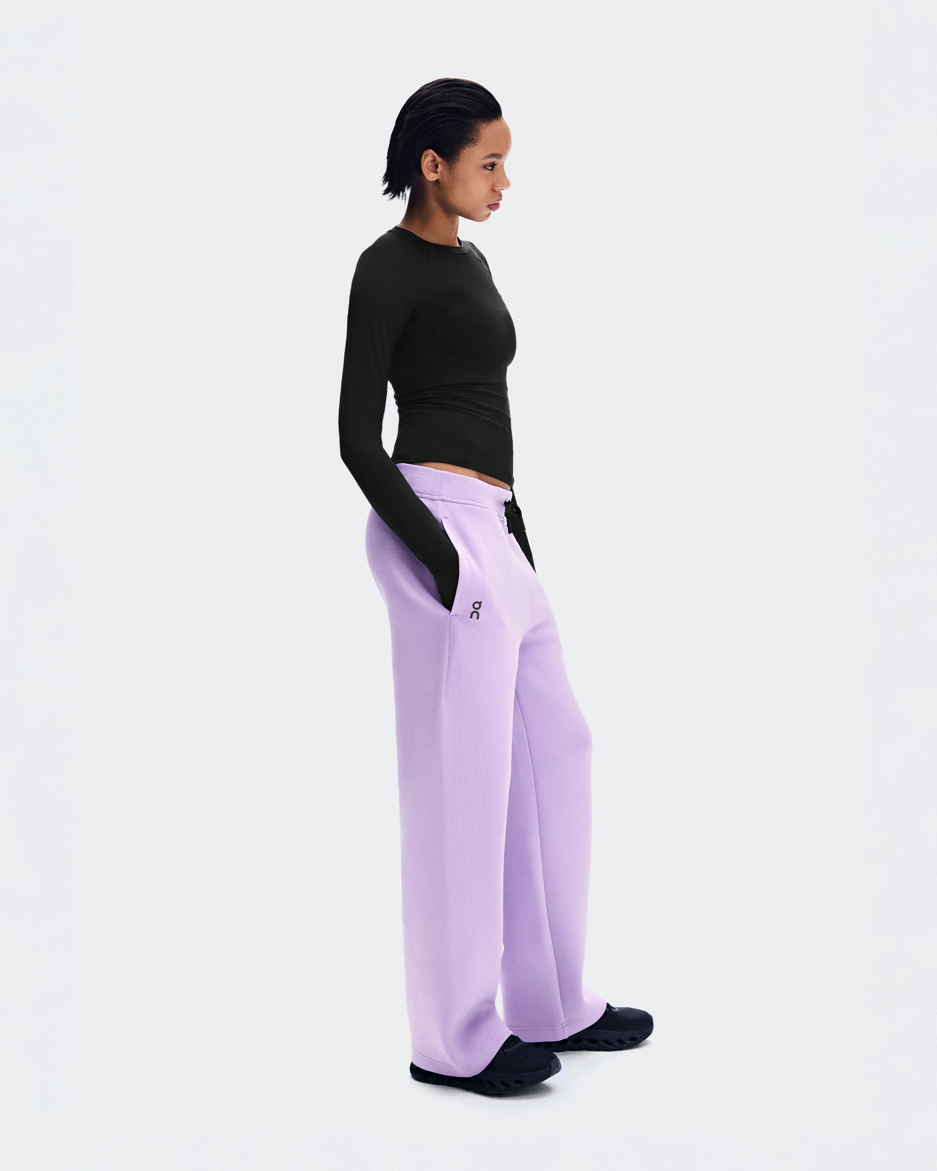 On Focus Tech Sweatpants Bloom Women Pants