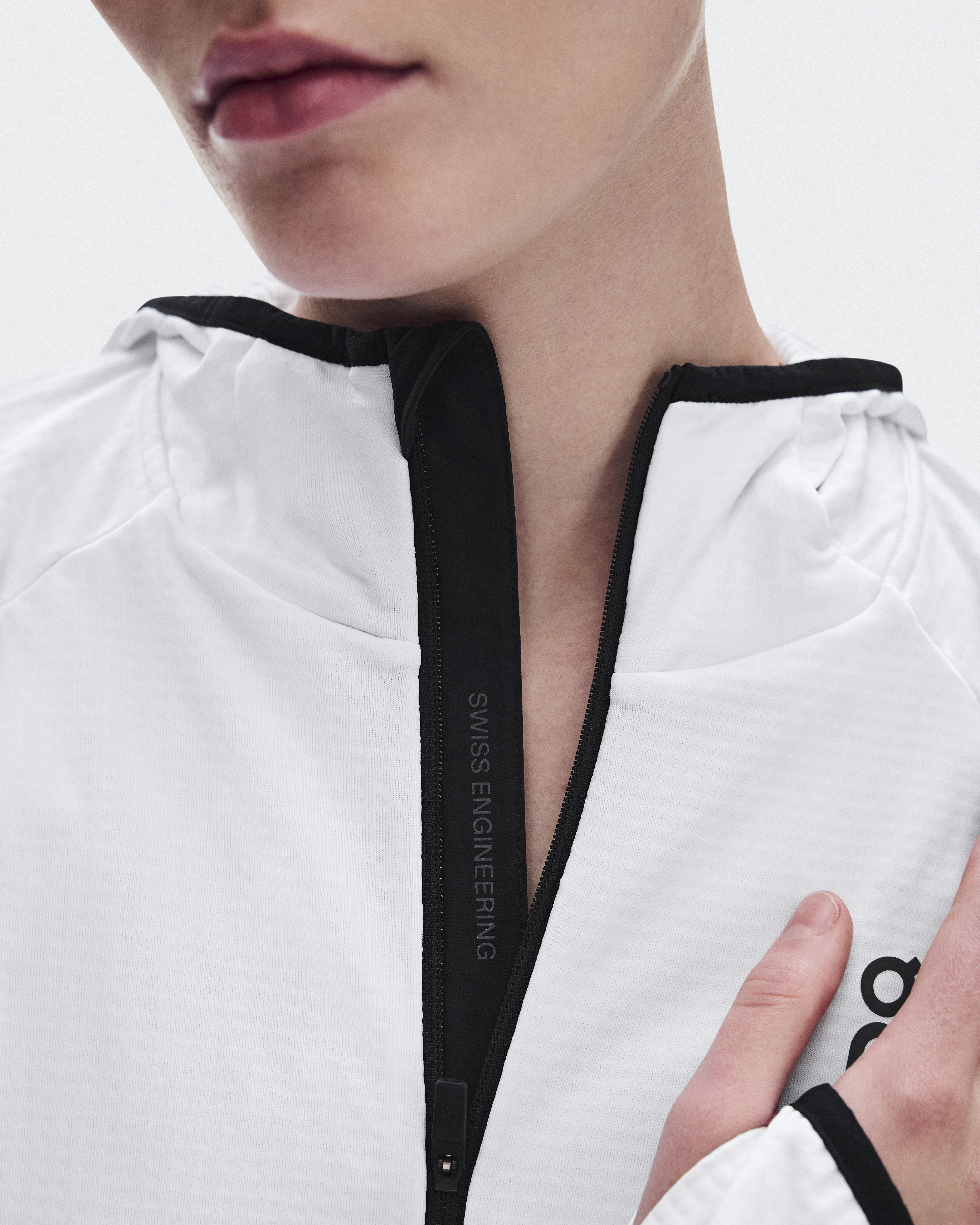 Women's Climate Zip Hoodie | White | On Japan