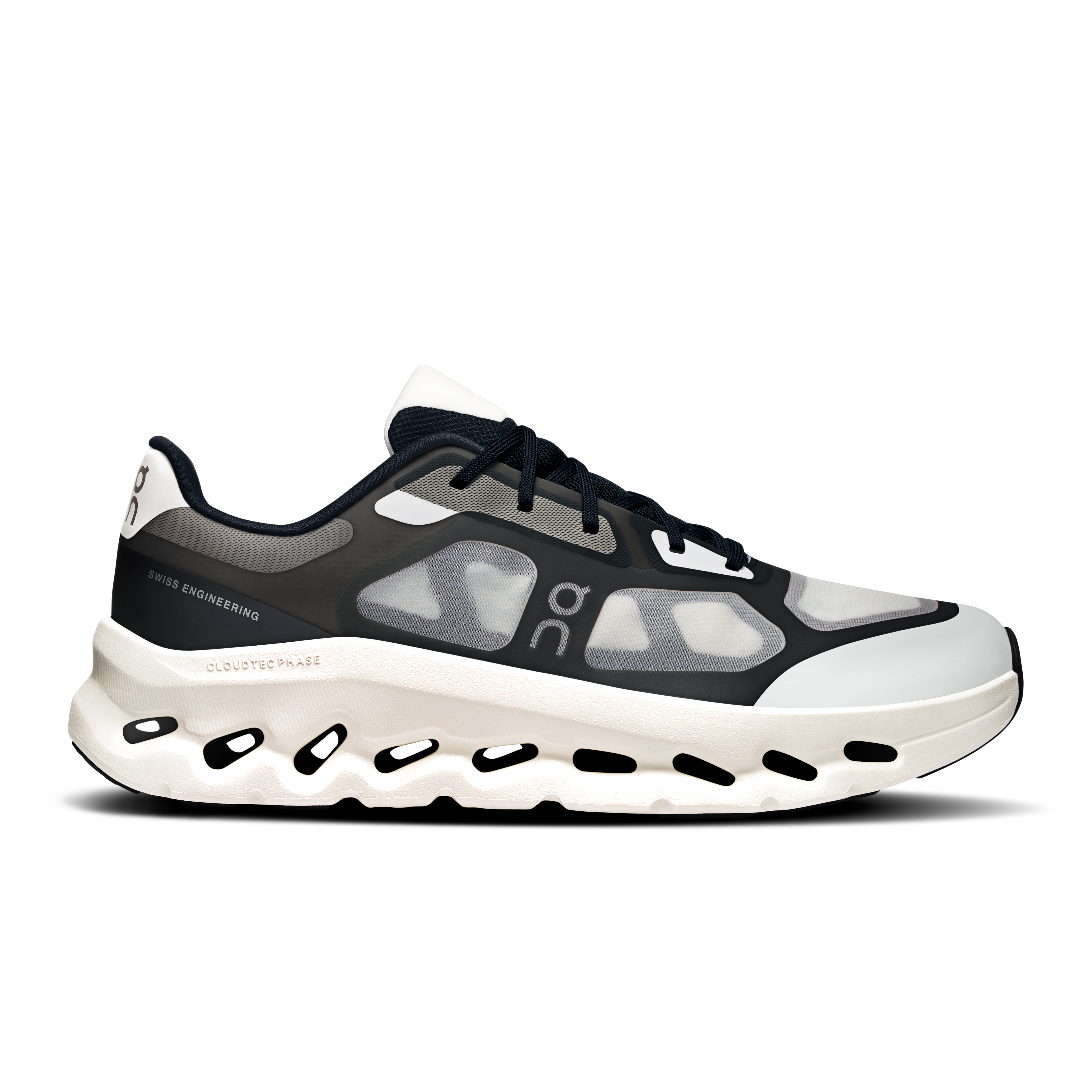 Cloudtilt Remix Lifestyle Shoe in Black/Ivory