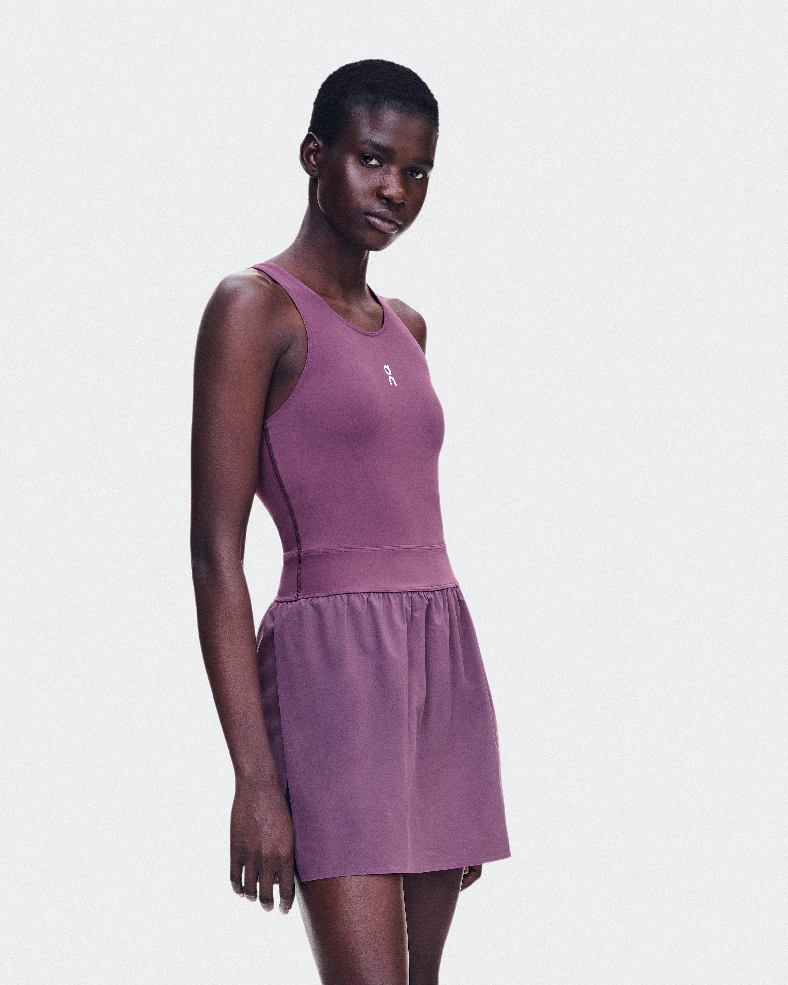 On Court Dress Split Cassis Feminino Vestidos