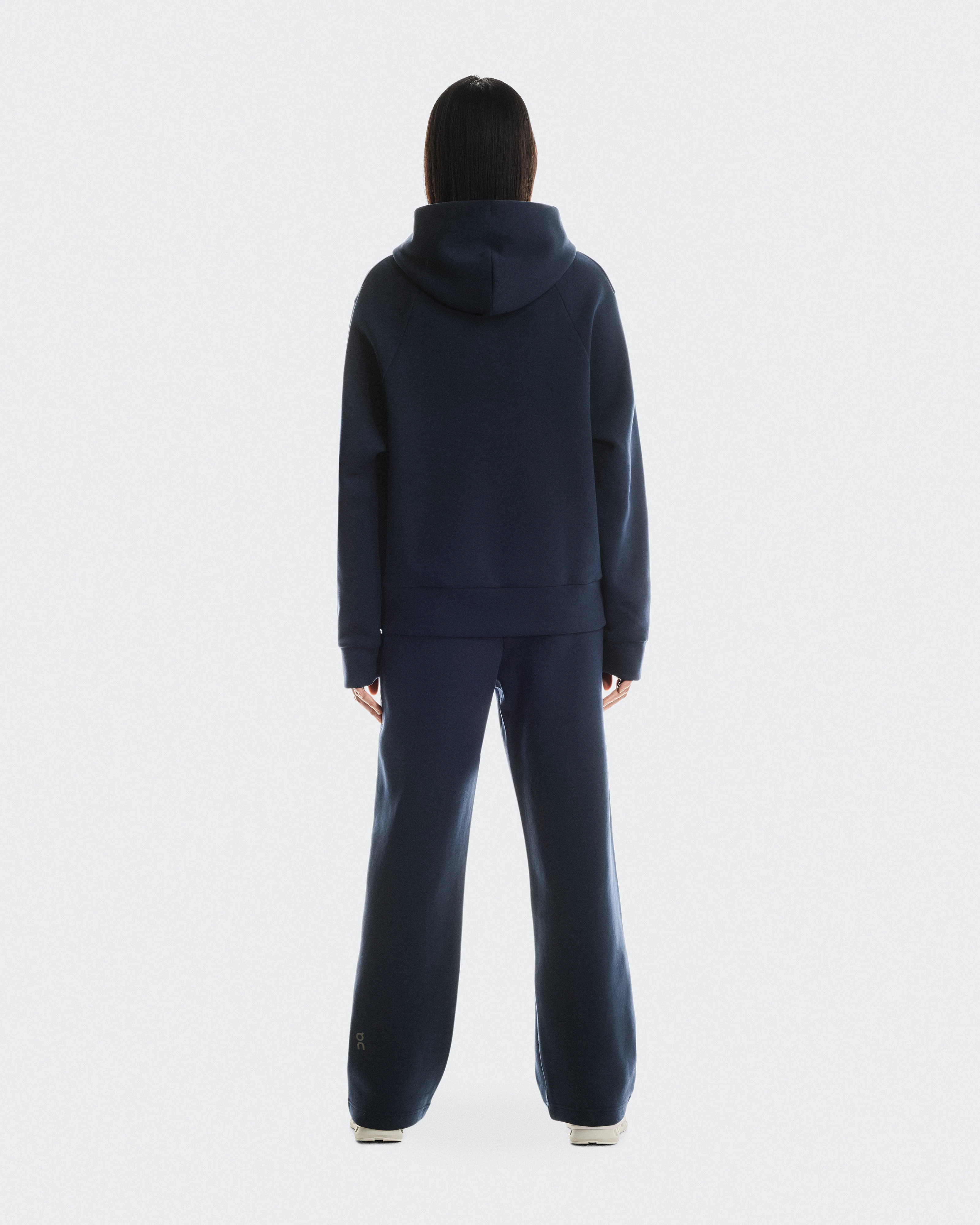 On Focus Tech Sweatpants Navy Women Pants