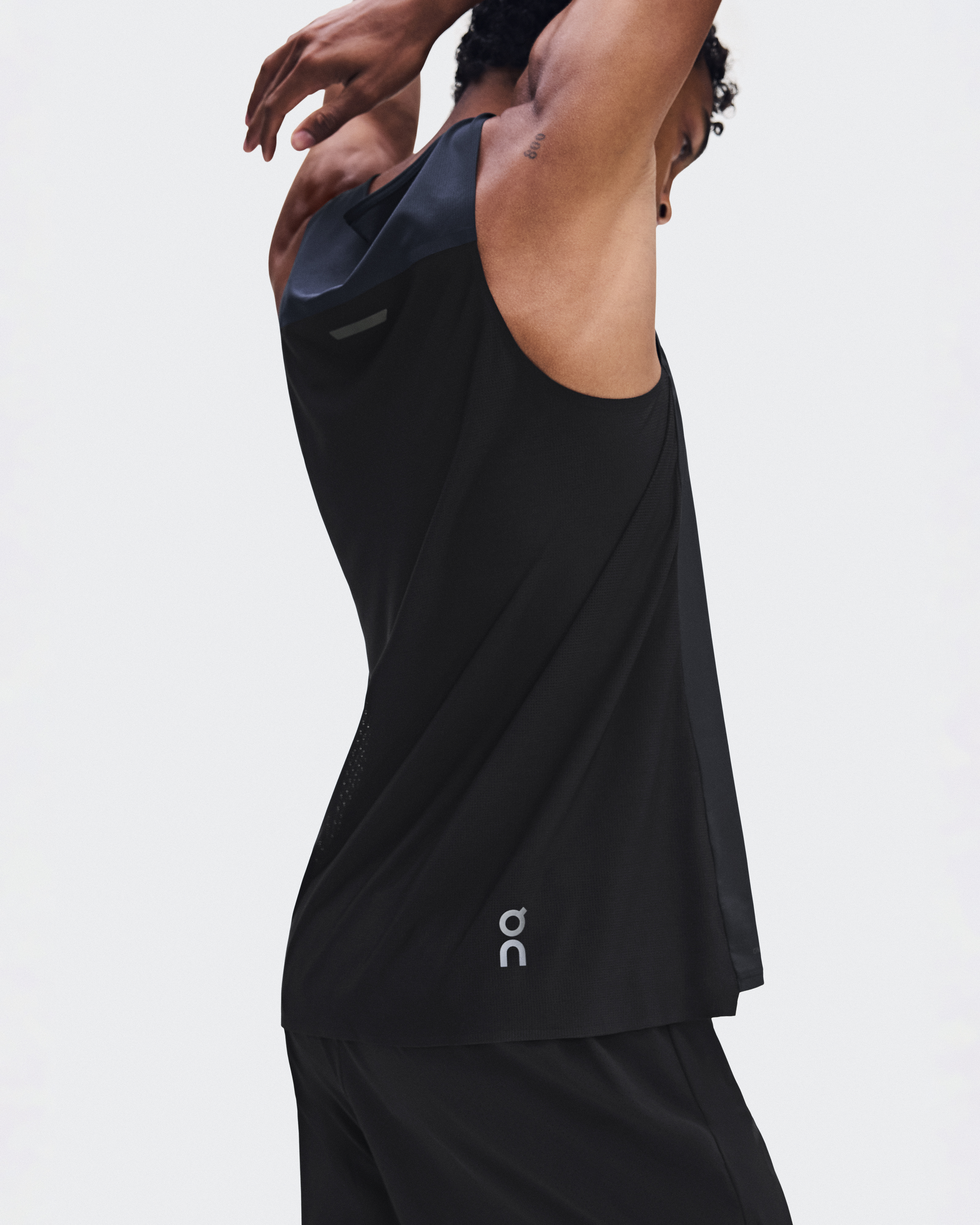 Performance Tank: Lightweight Men's Running Top | On United States