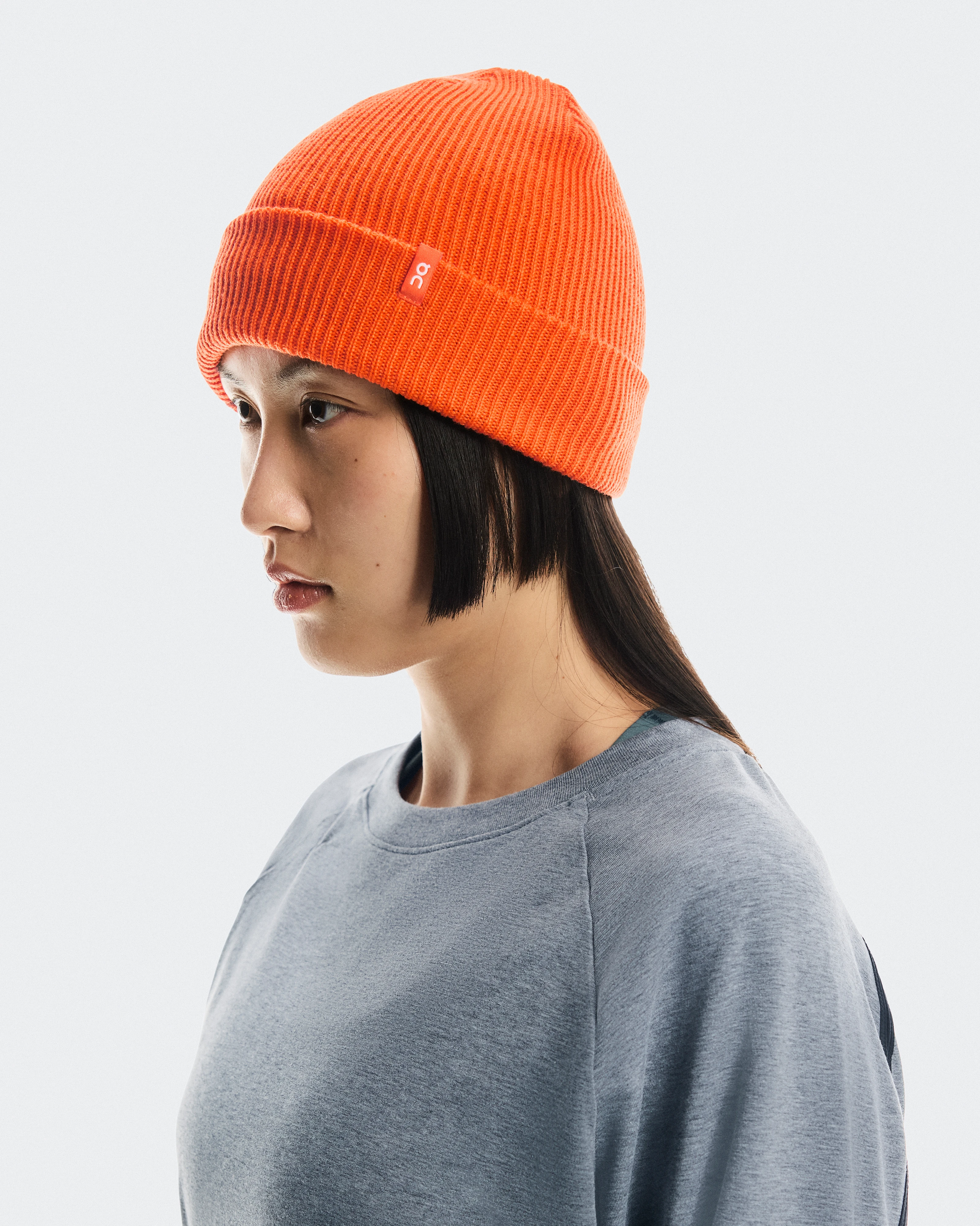 On Merino Beanie Flame Unisex Headwear