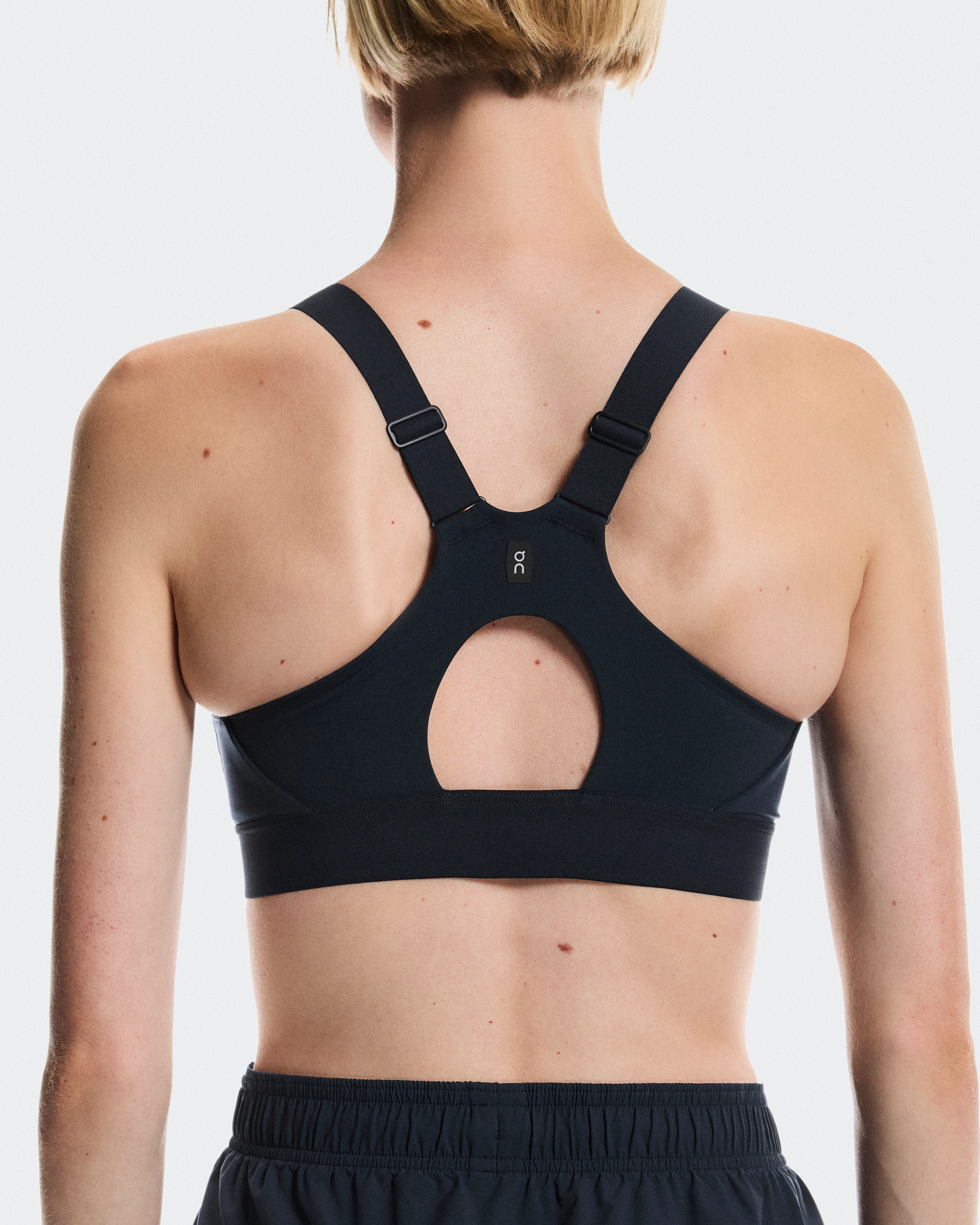 On Performance Bra Navy Women Bras