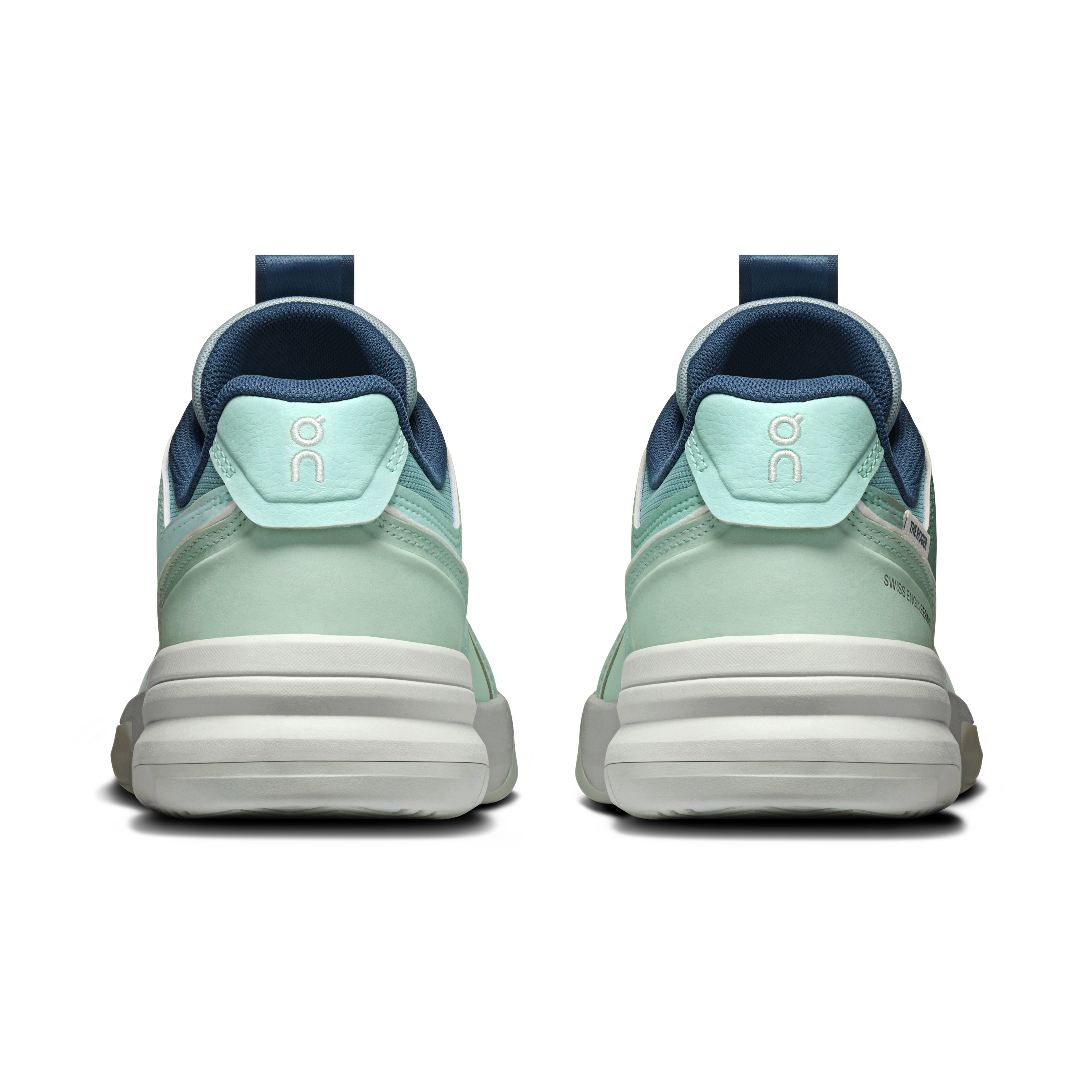 On THE ROGER Clubhouse Pro 2 Flurry & Brook Women Tennis Shoes