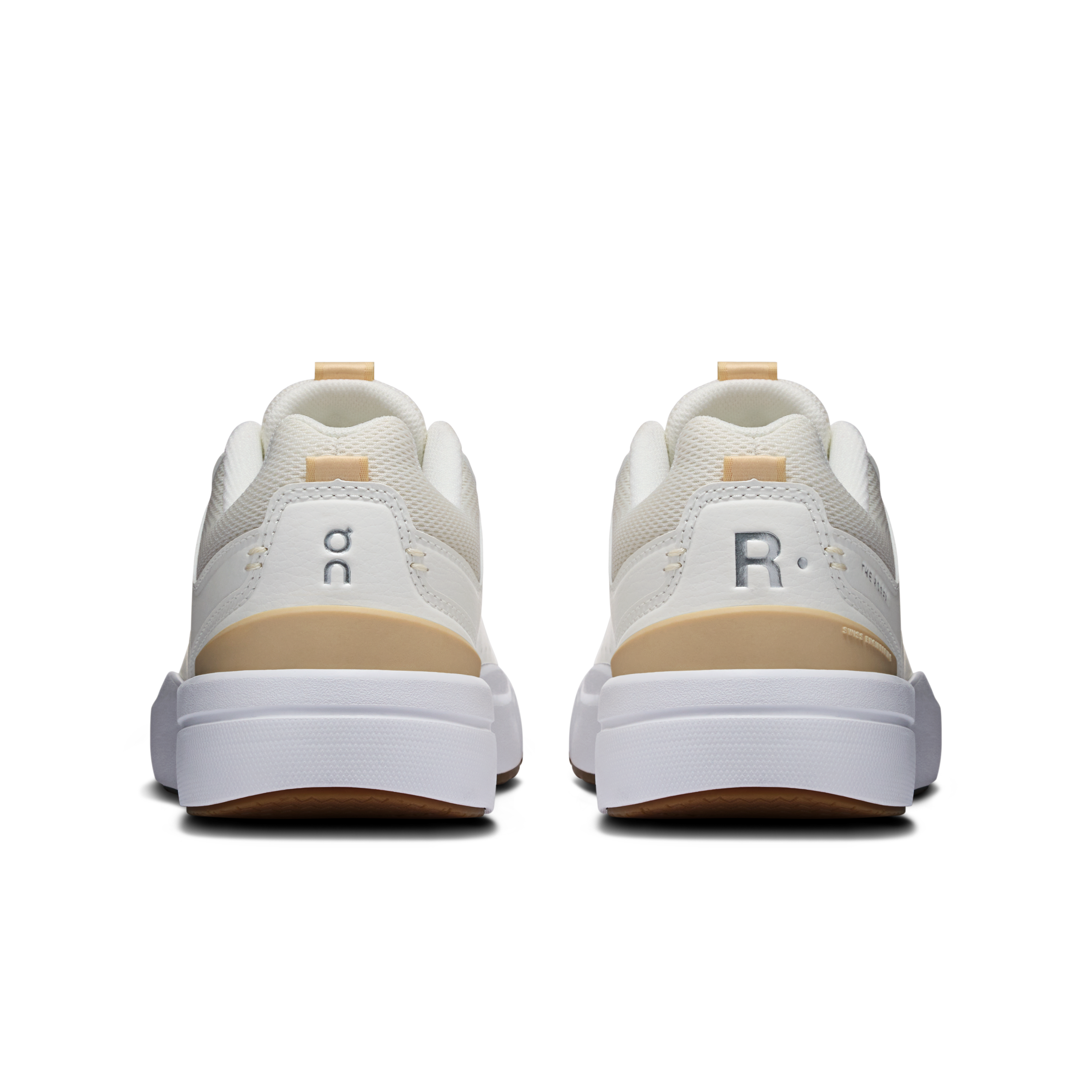 On THE ROGER Youth Ivory & Blonde Youth Tennis Shoes