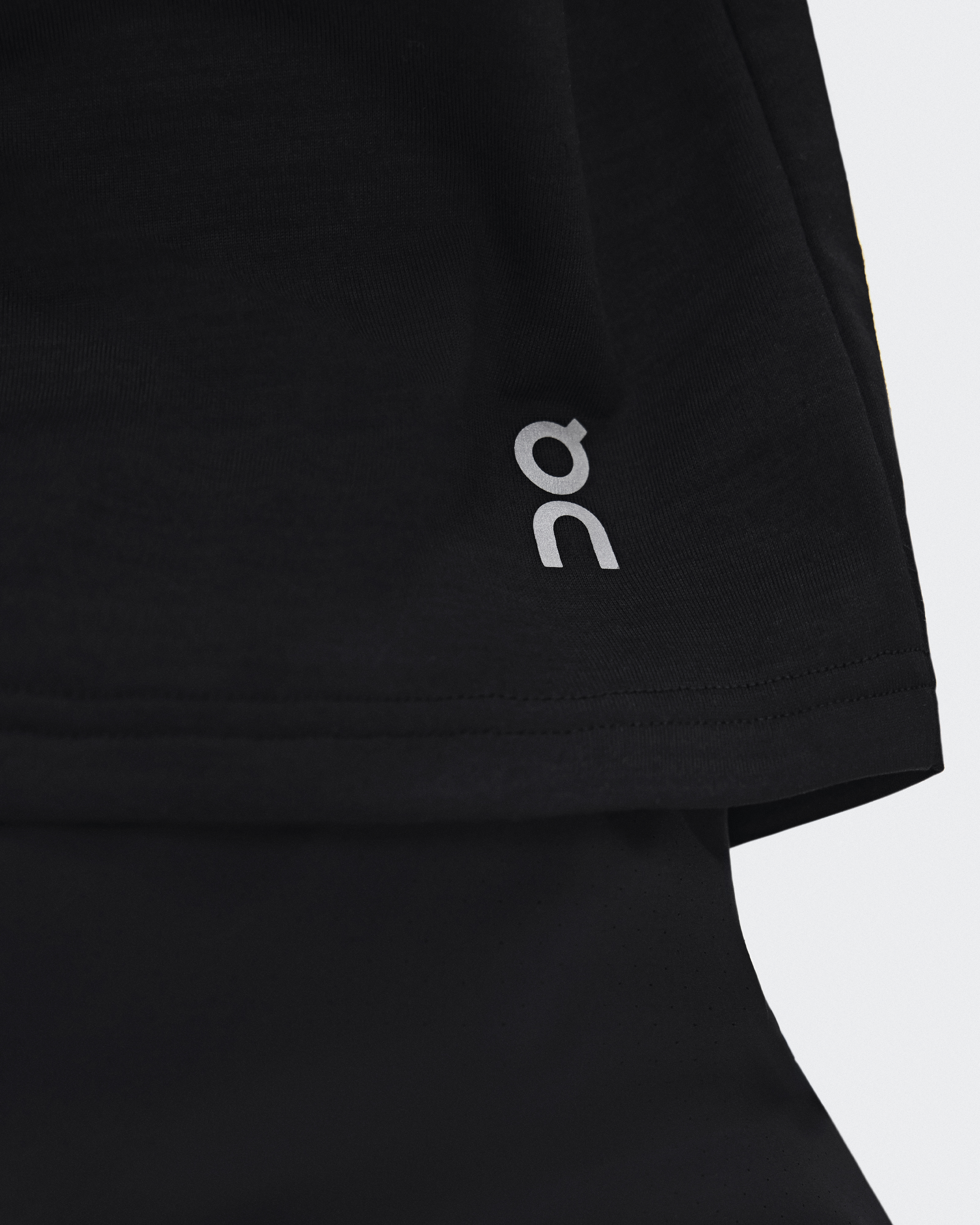 Women's On Run-T | Black | On Japan