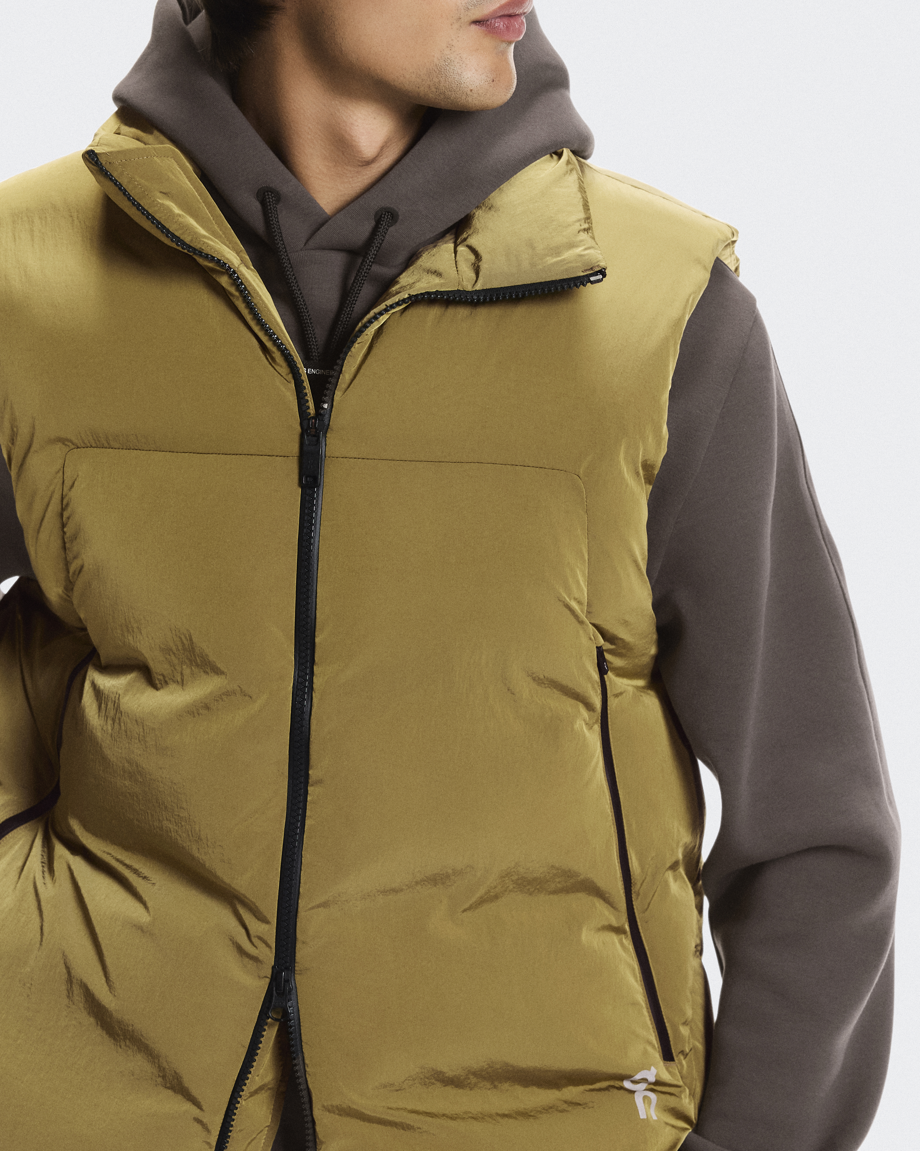 ジャケット・アウター On All-Day Puffer Vest Men's All-Day Puffer Vest | On Japan