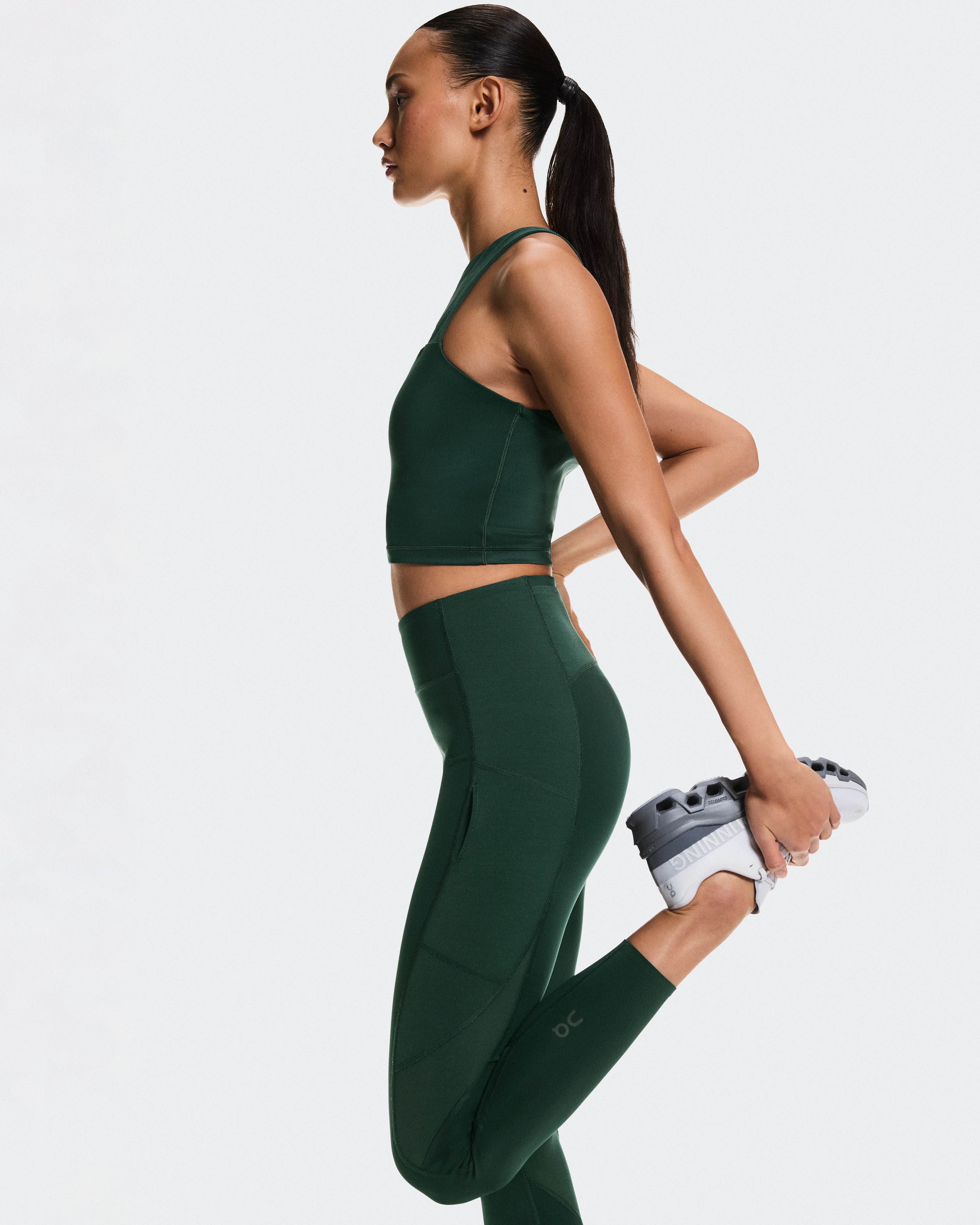 On Train Volt Tights 7/8 Obsidian Feminino Calças leggings