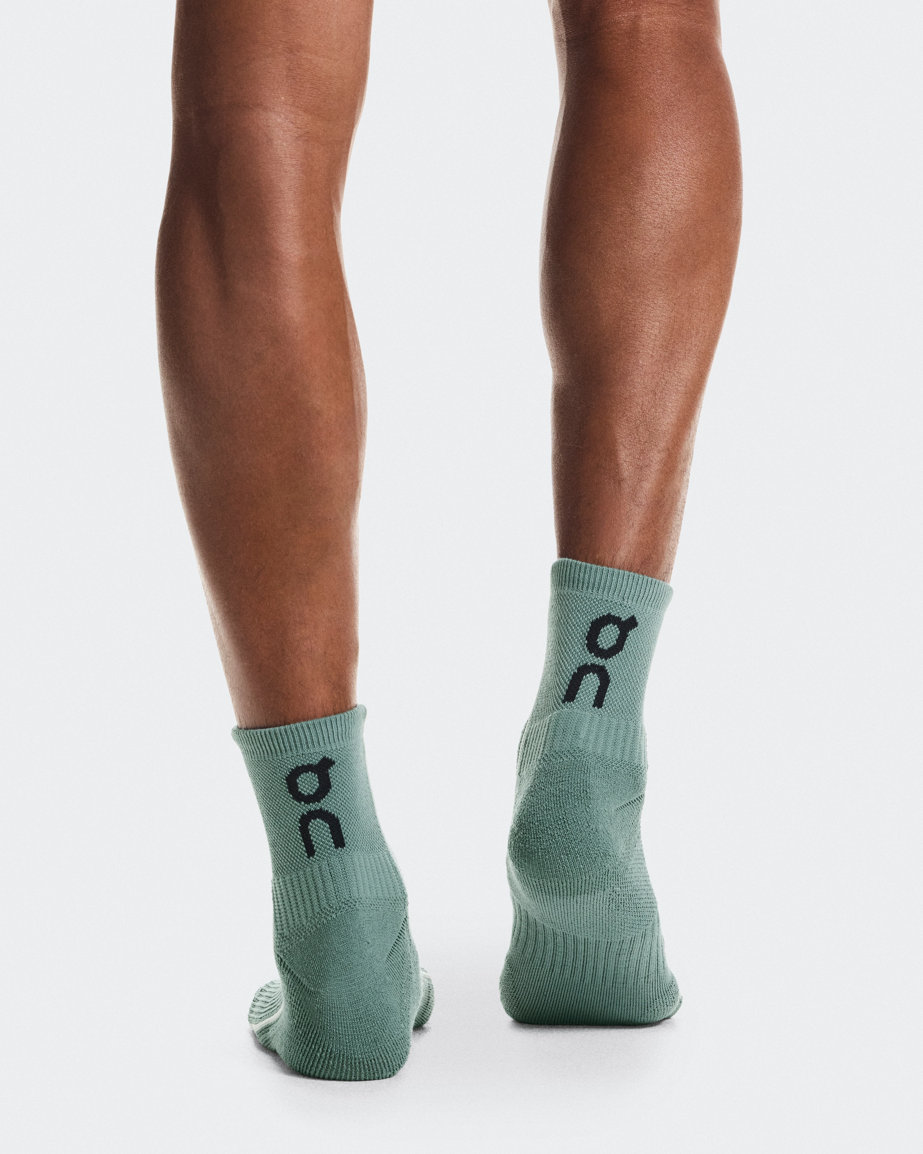 On Court Sock Mid Tide & Ivory Unisex Calzini