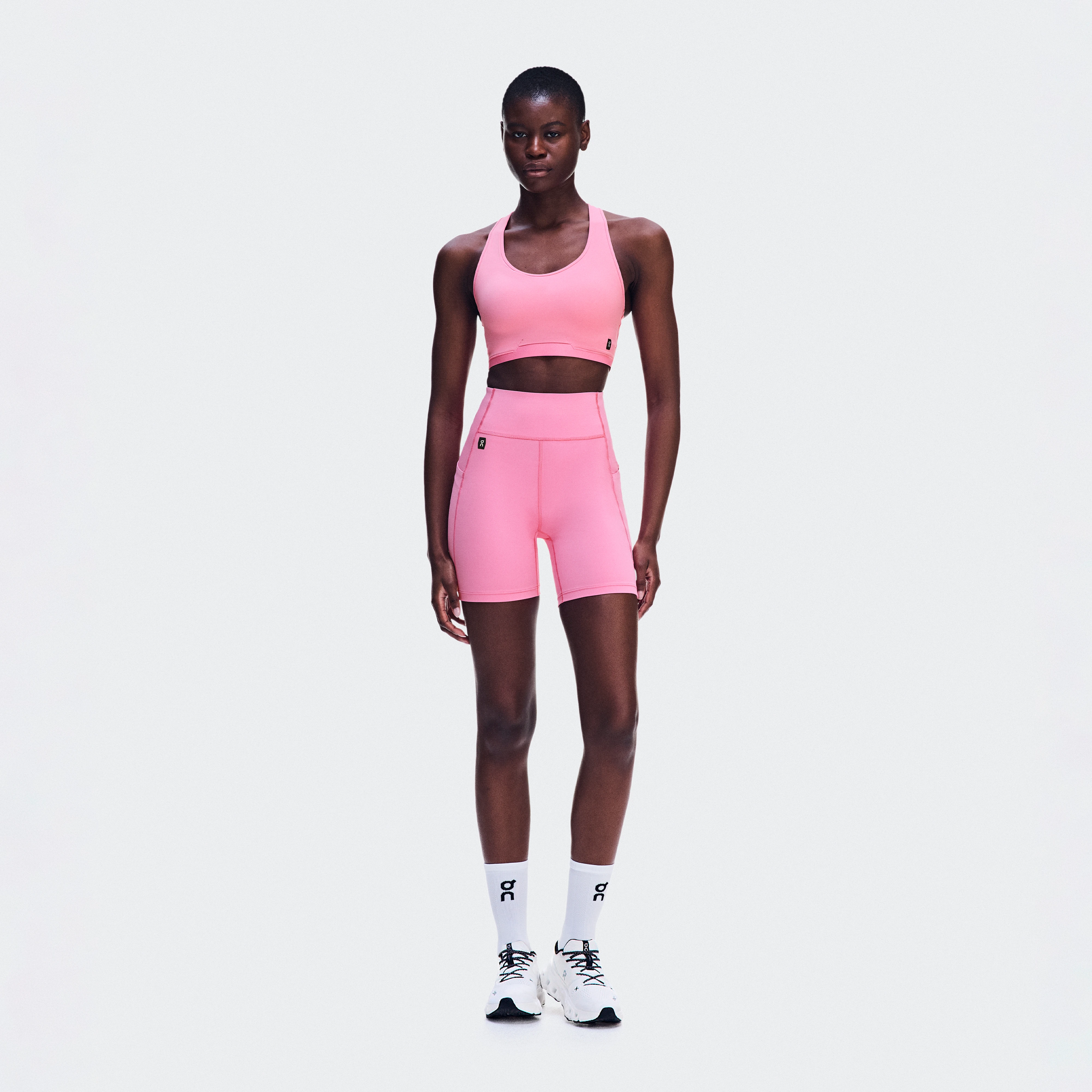 On Train Tights Short 6" Bubblegum Women – High-intensity training Shorts Tights