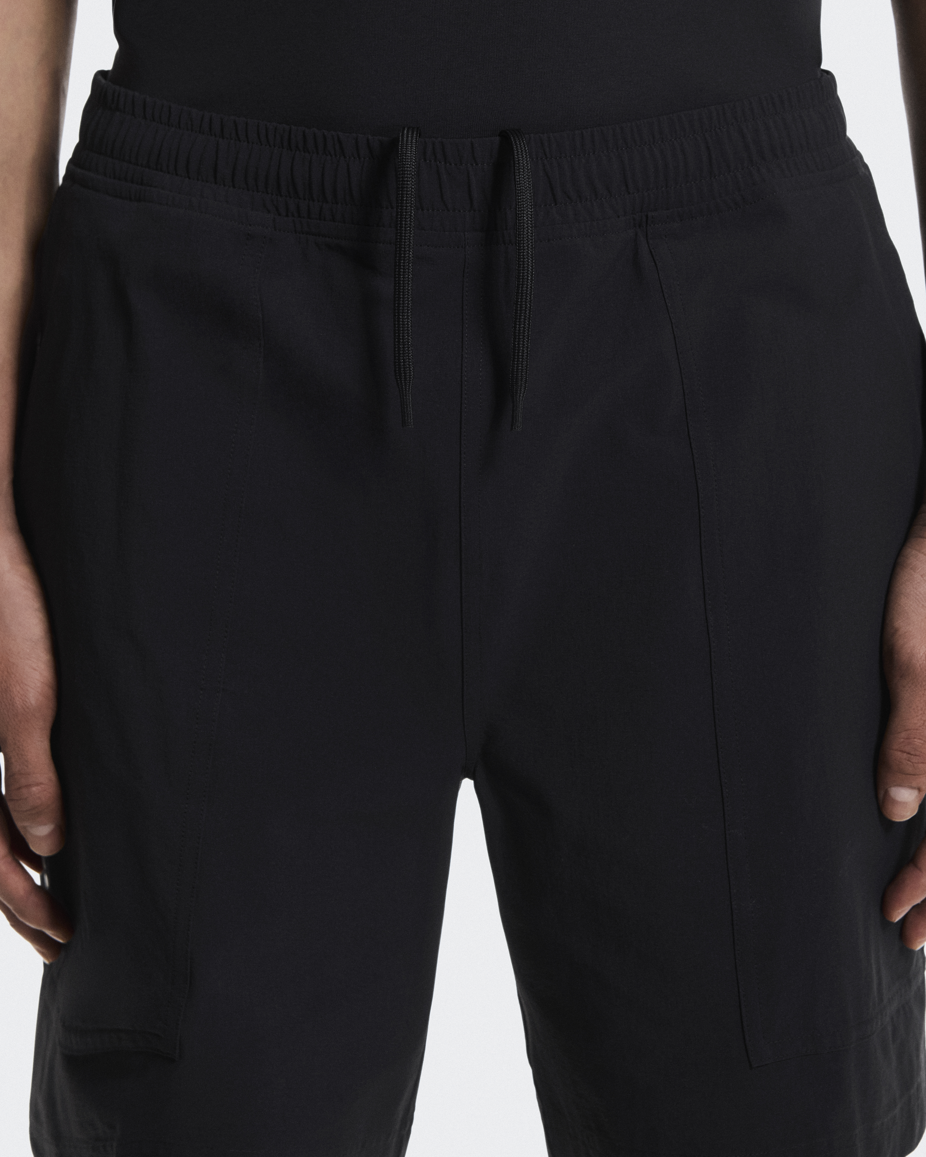 Men's Trek Shorts SHF | Black | On United States