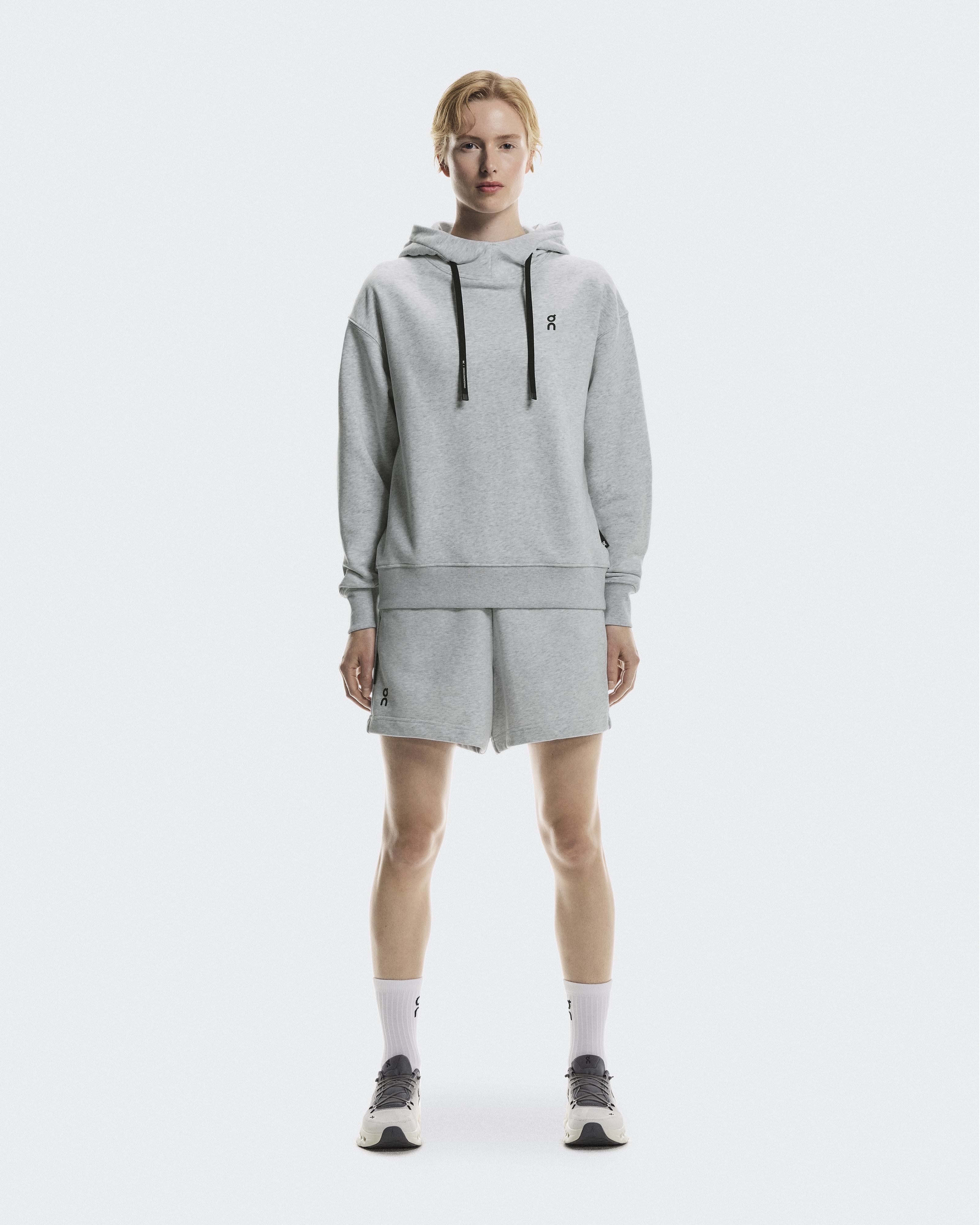Women's Club Hoodie Graphic | Beige | On Japan