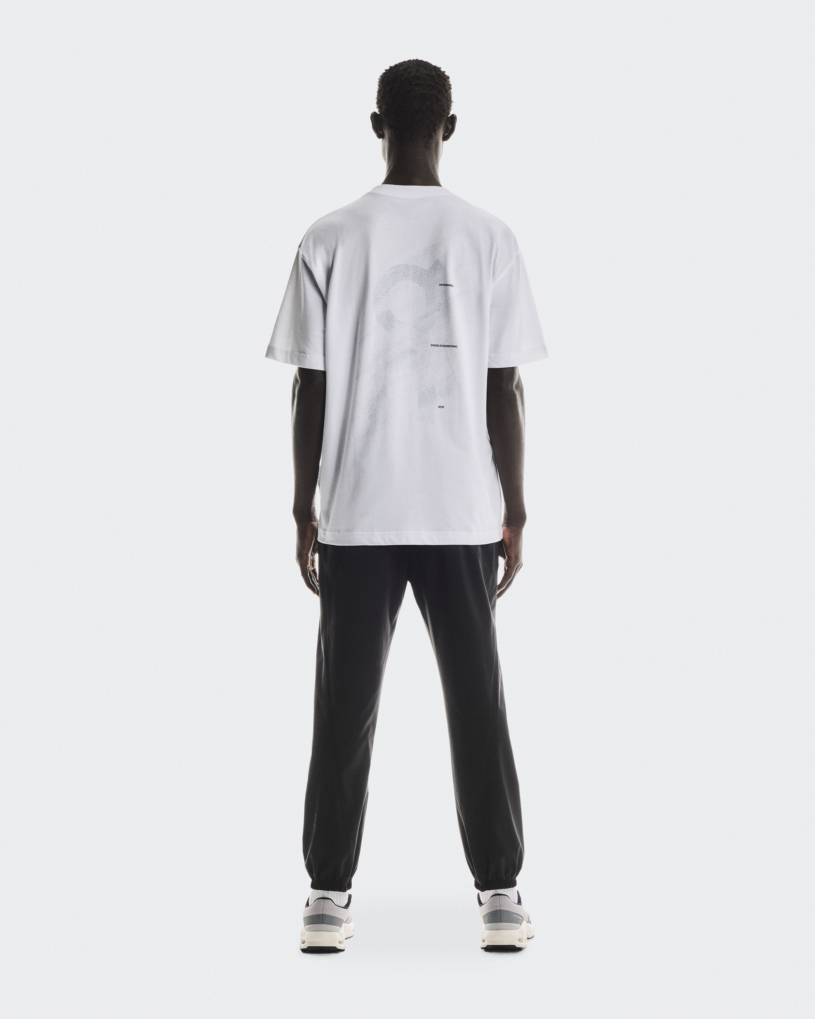 新品 On Running Club T 半袖Tシャツ オン ホワイト Ｓ Club-T: Soft Casual Tee | On Japan