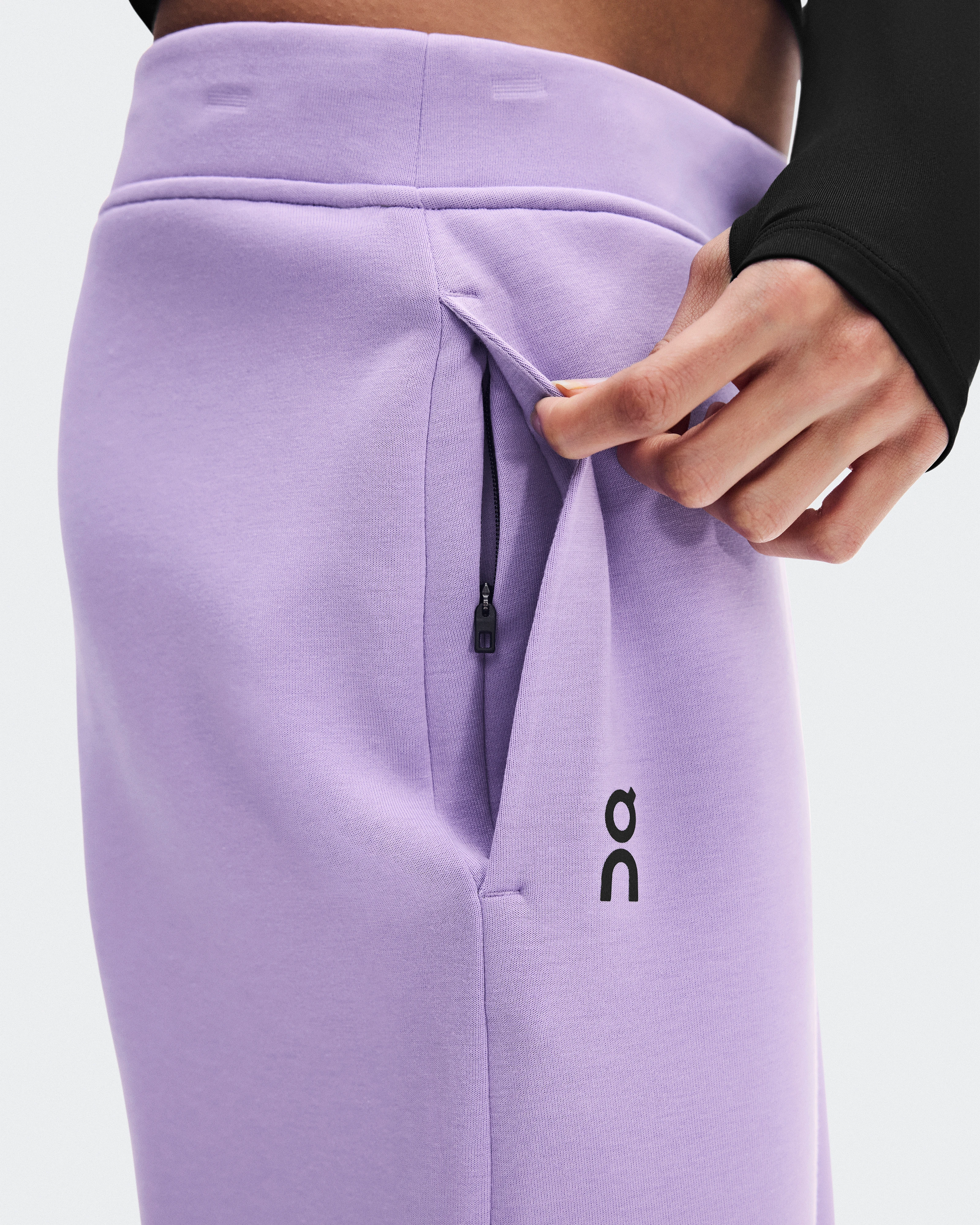 On Focus Tech Sweatpants Bloom Women Pants