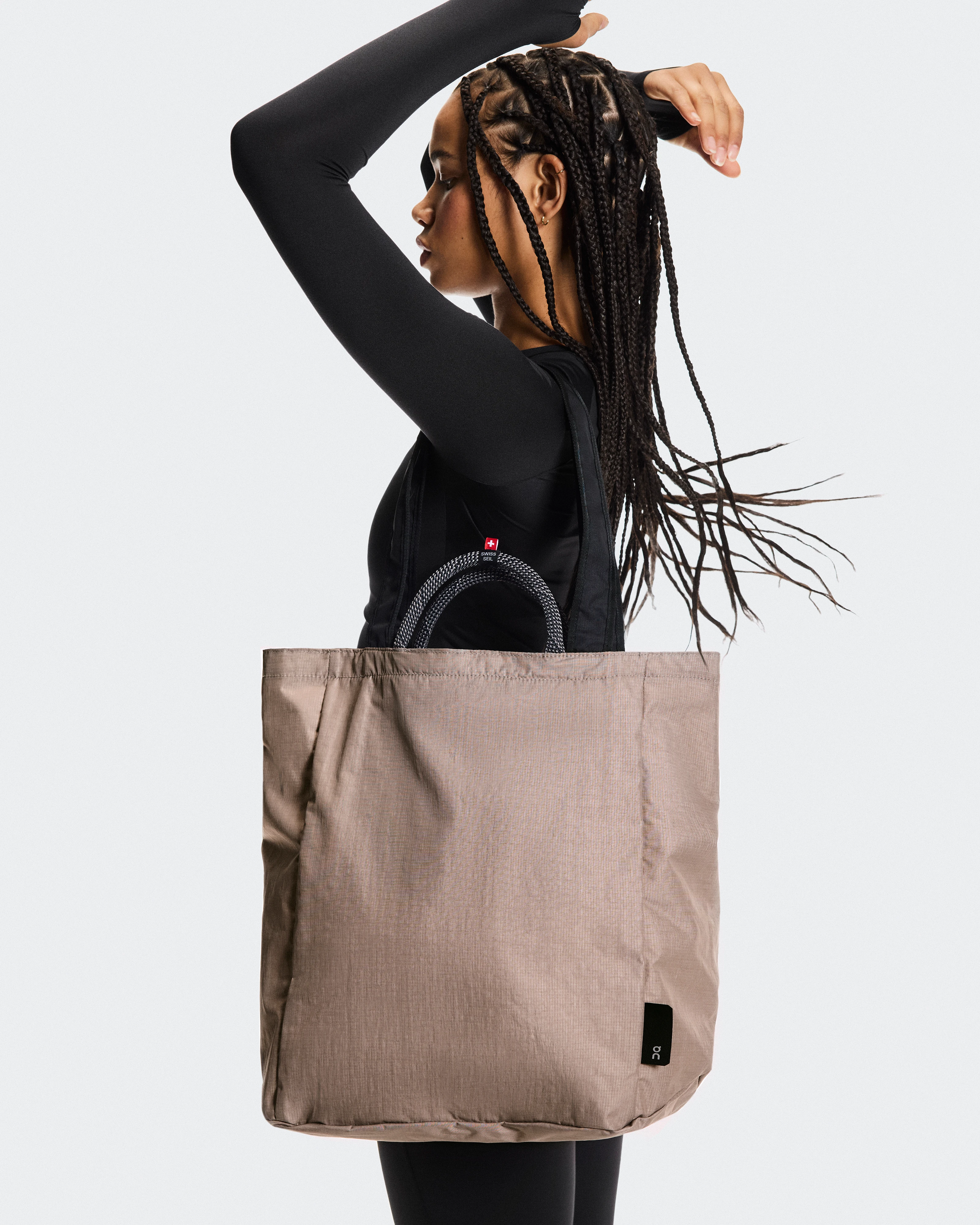 On Tote Pack 25L Cinder & Black Unisex Bags