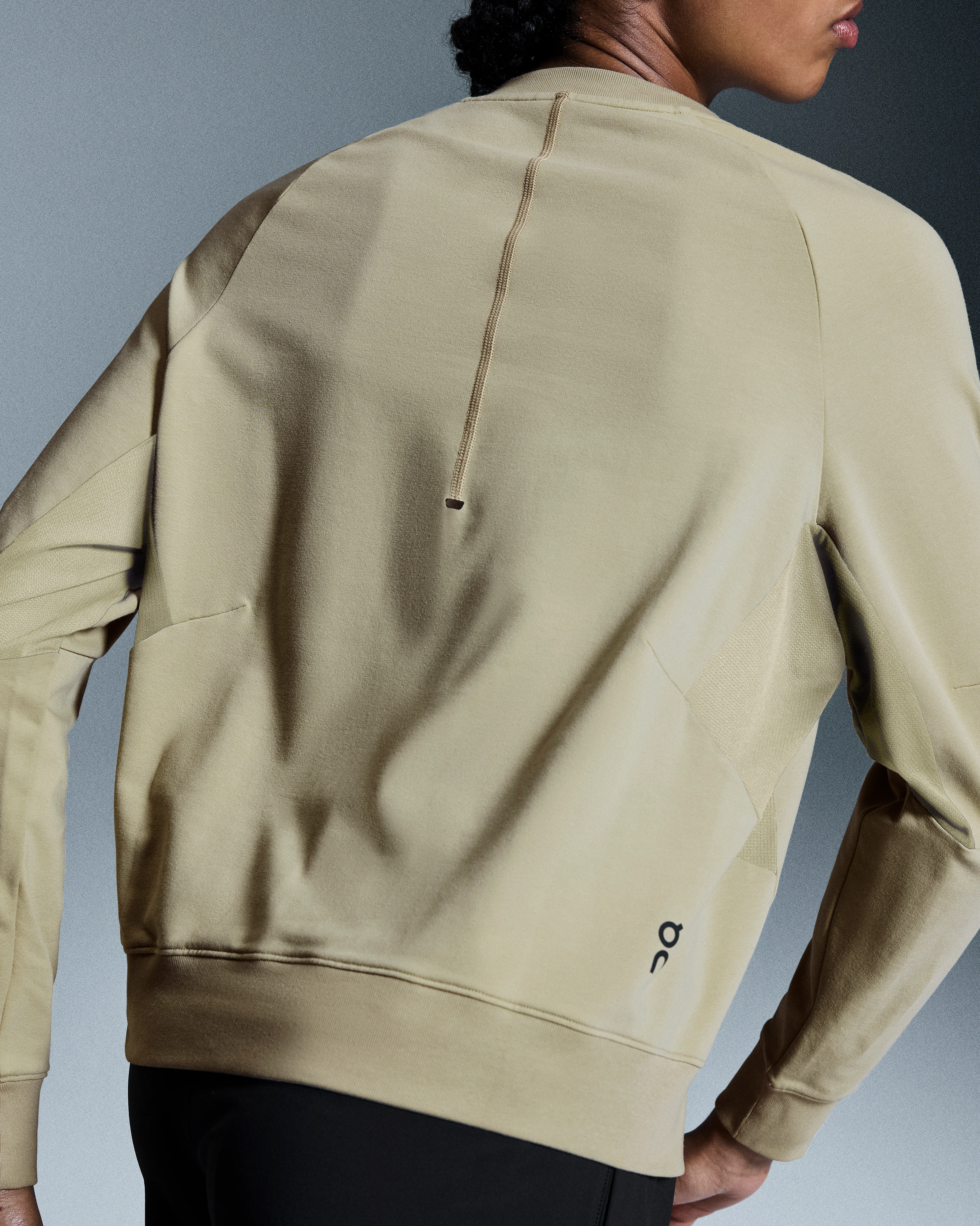 On Studio Crew Caper Women Hoodies and sweatshirts