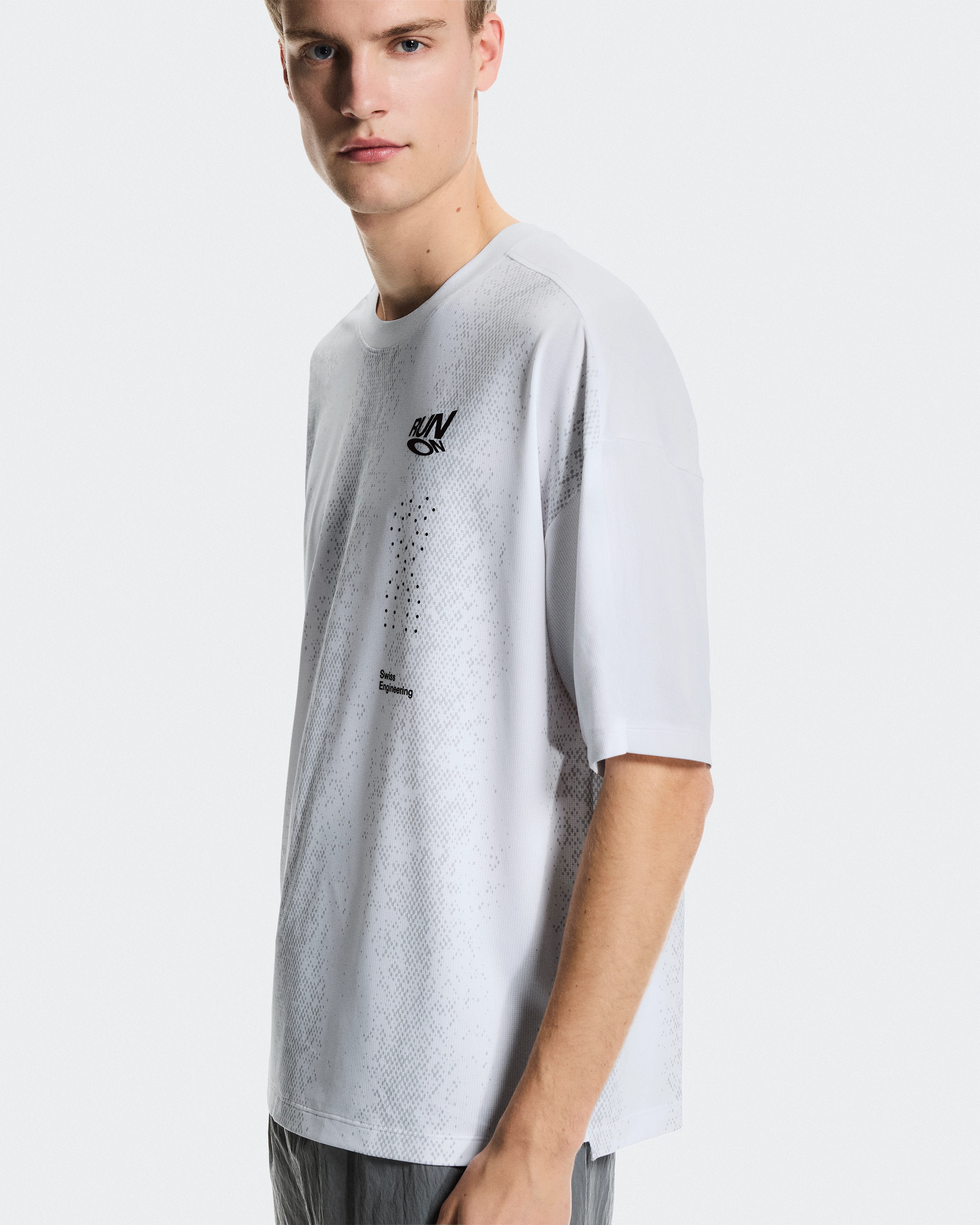 On Performance Volt-T White Men Tops and t-shirts