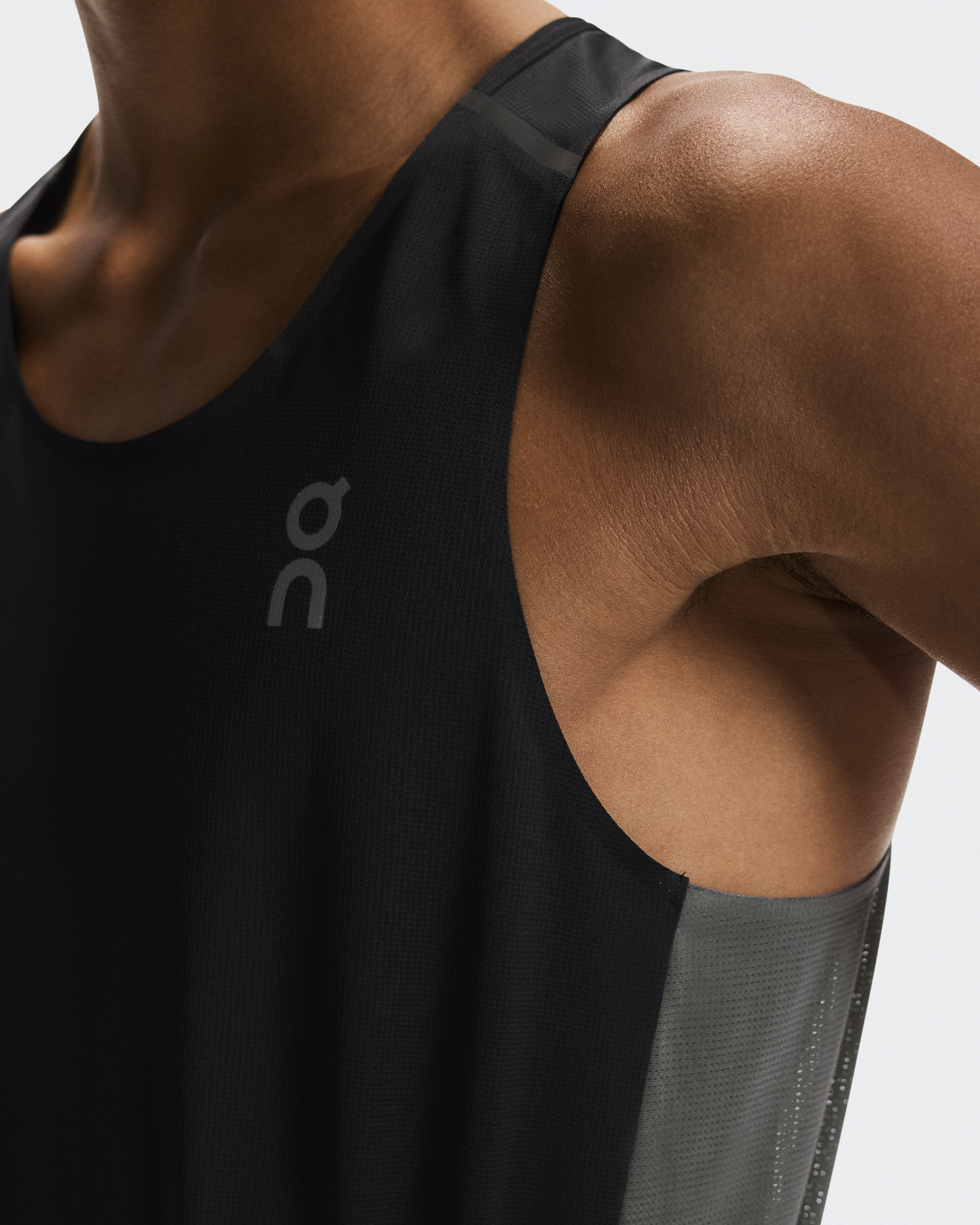 メンズ Performance Tank | ブラック | On 日本