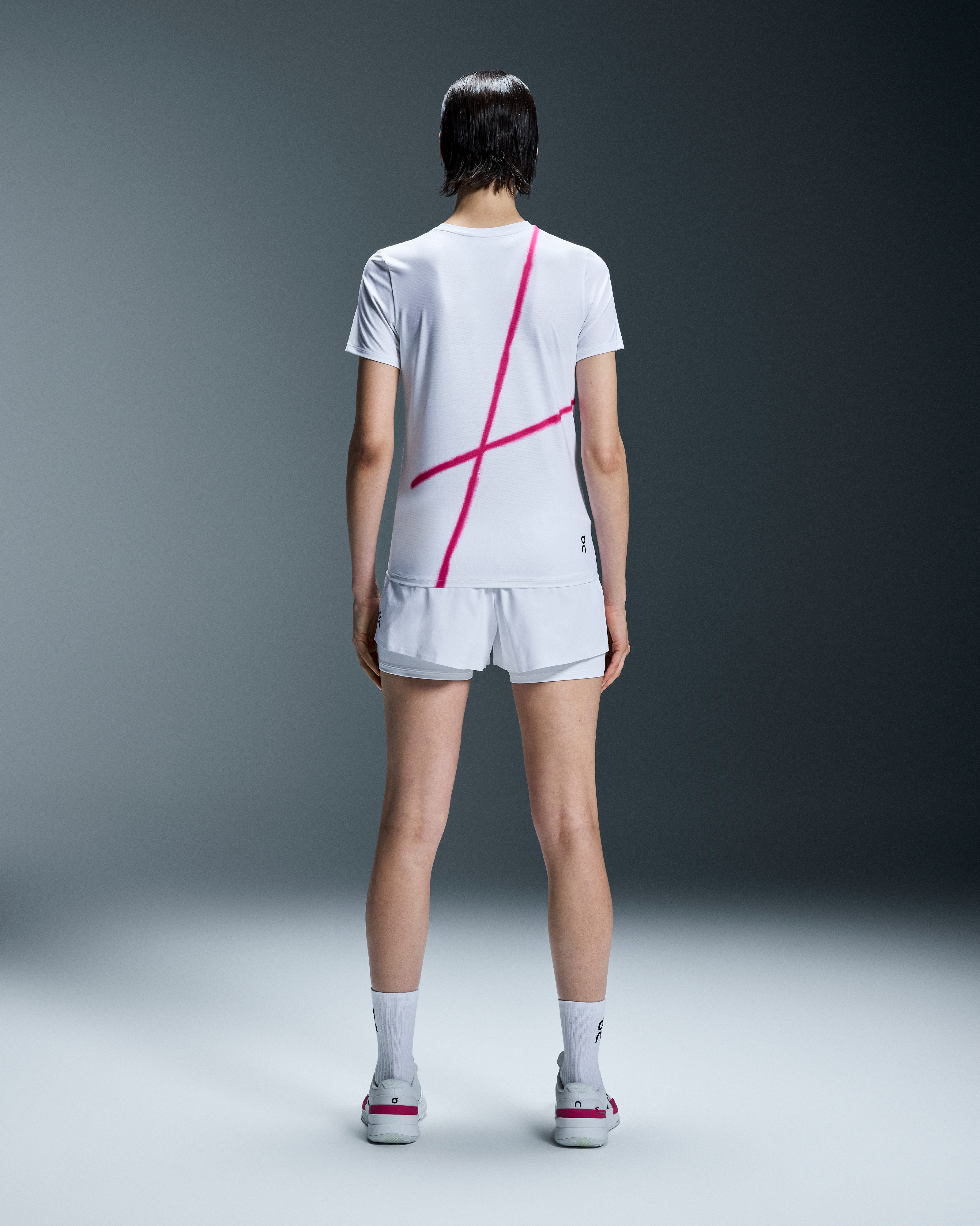 Court Shortsالنساء / أبيض  / M