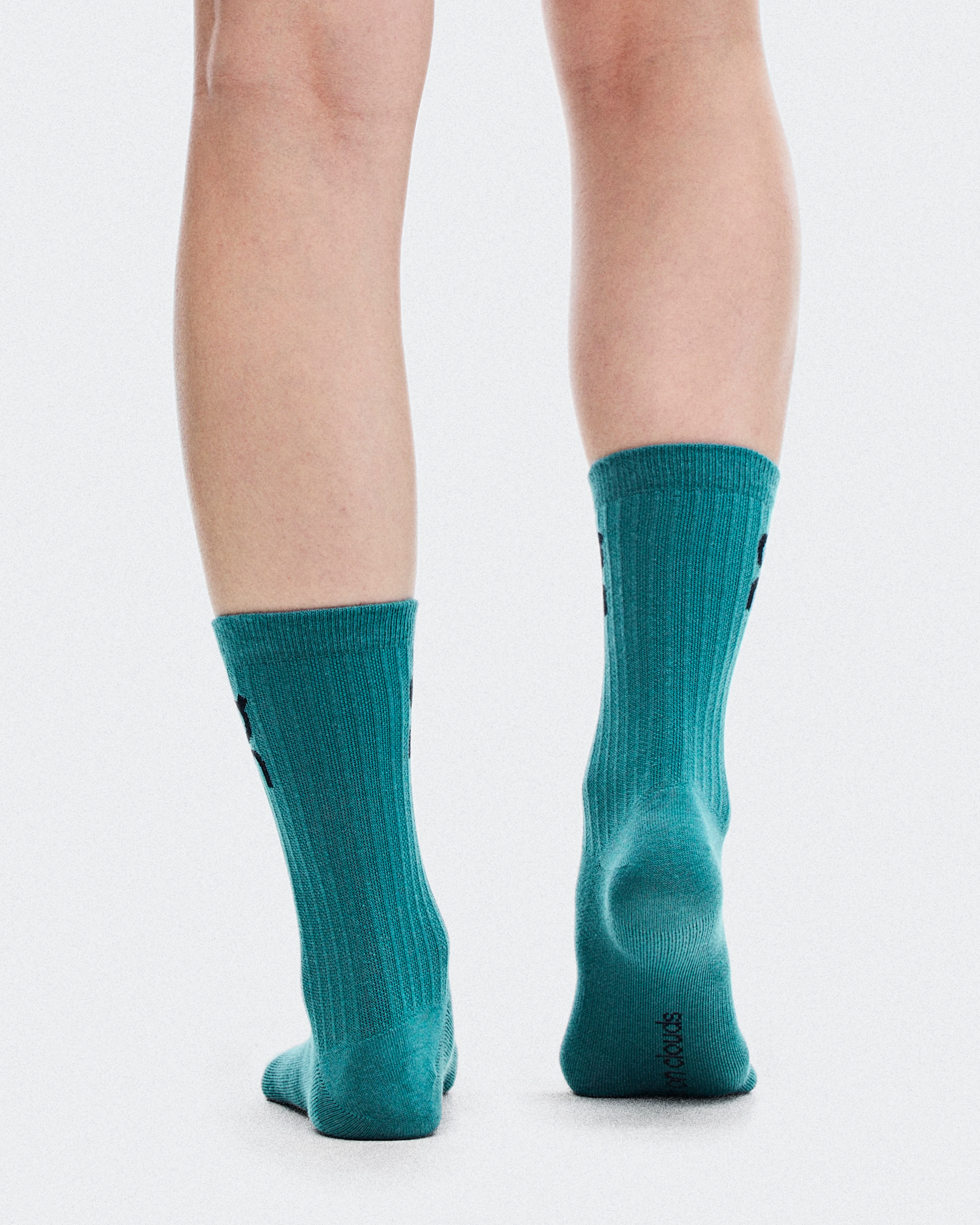 On Logo Sock High 3P Brook & Storm オールジェンダー ソックス