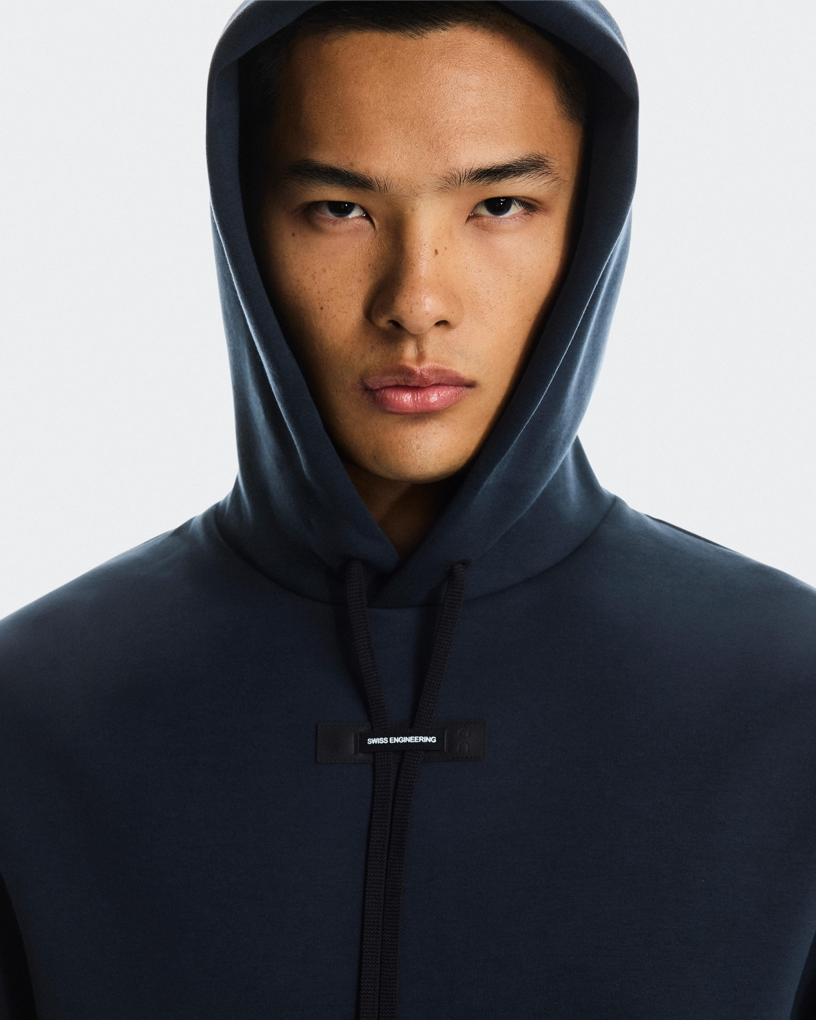 On Focus Tech Hoodie Navy Men Hoodies and sweatshirts
