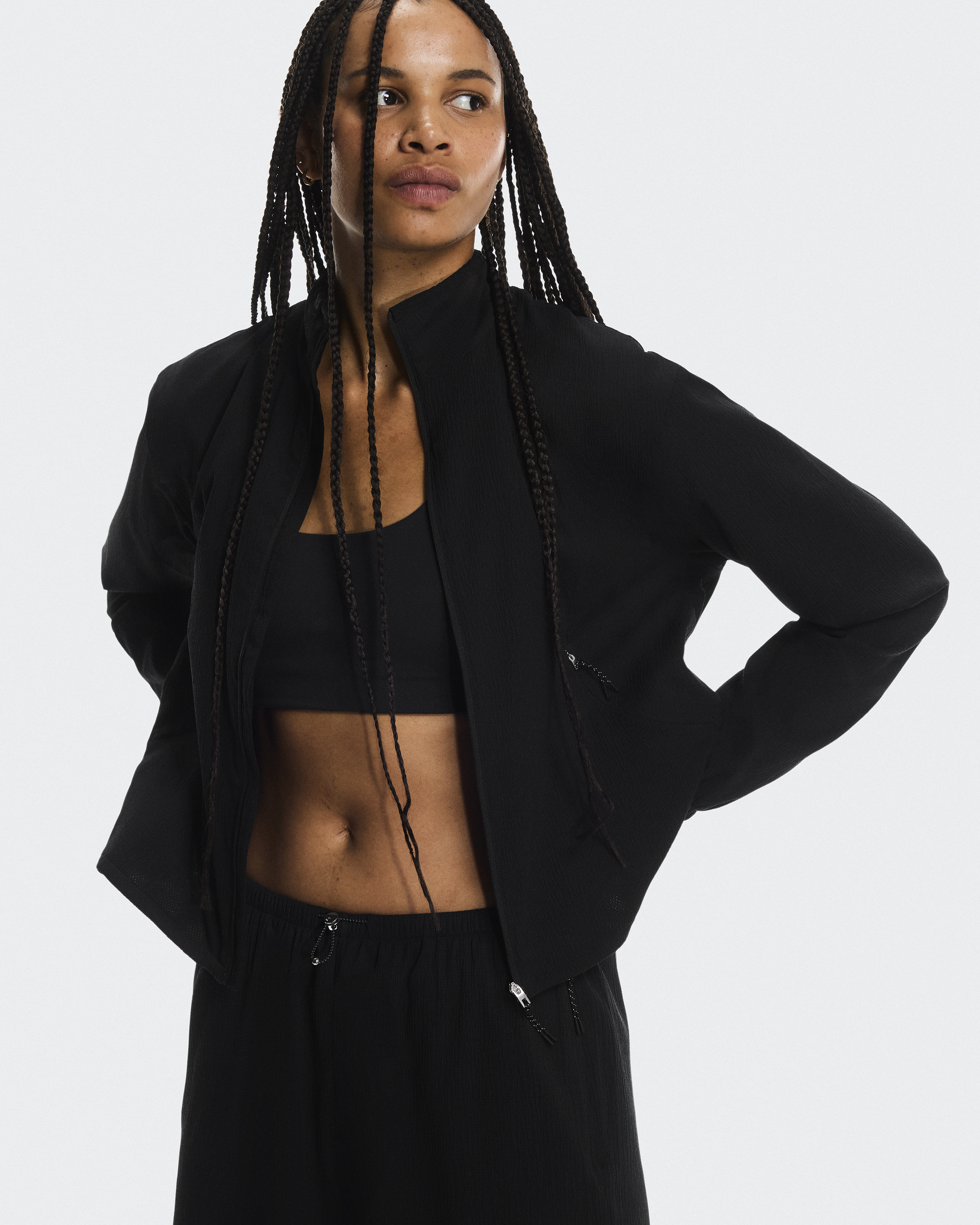 Women's Track Jacket | Black | On Japan