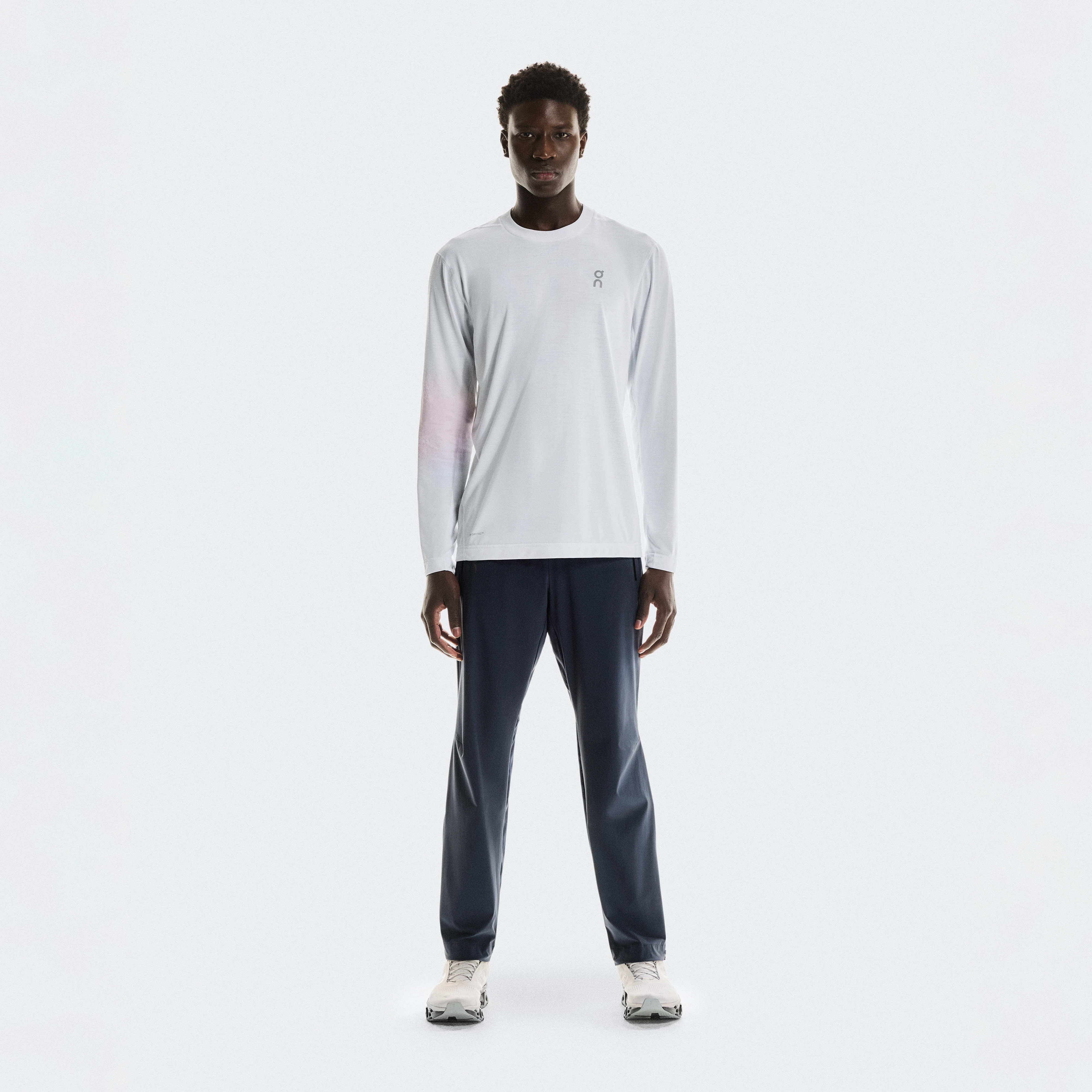 On Track Pants Blue Men Men – Training, recovery, versatile Pants