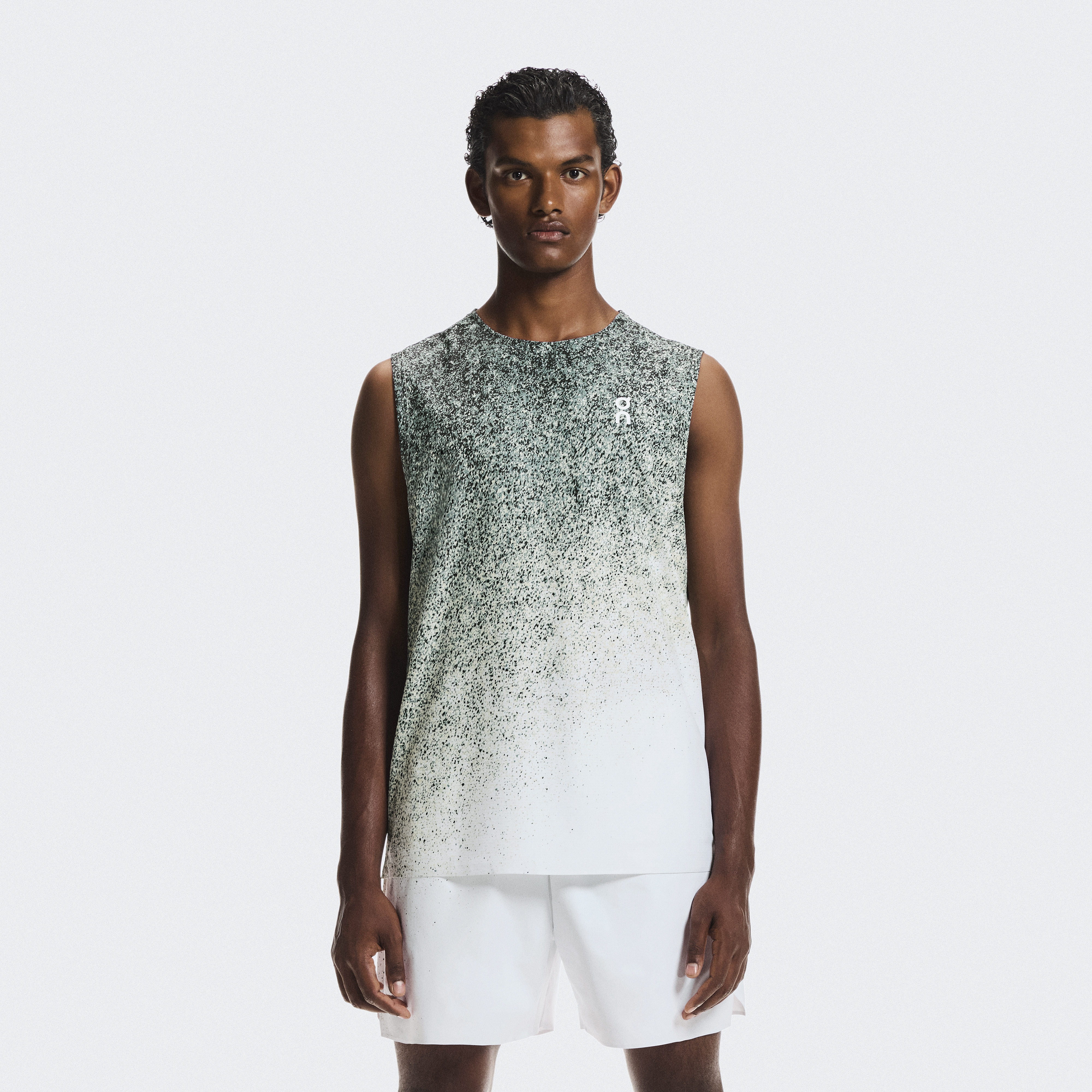 メンズ トップス＆Tシャツ | On 日本