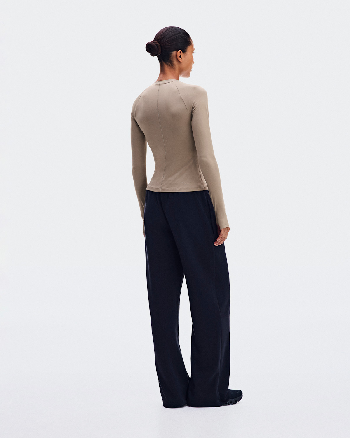 Women's Studio Long-T