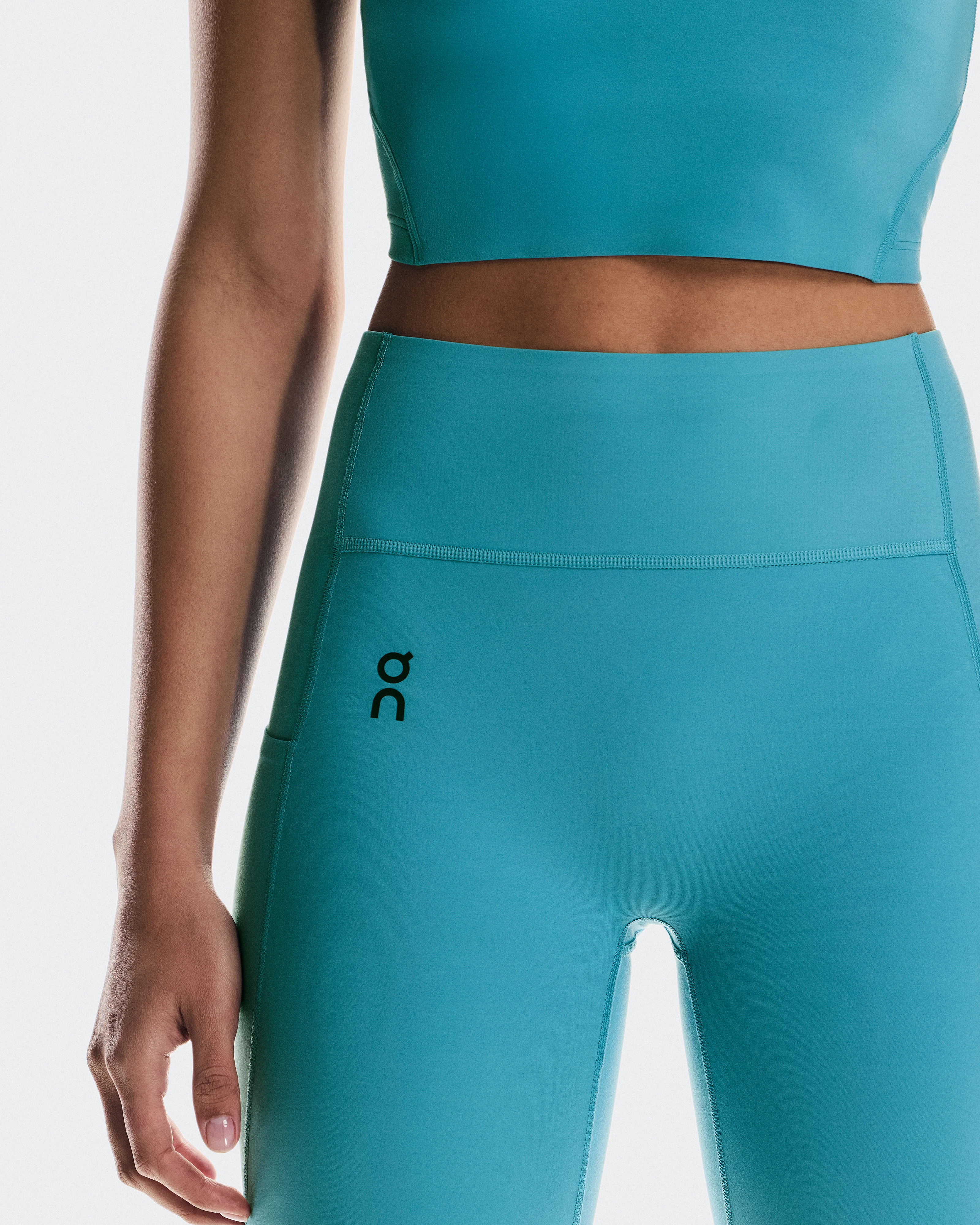 On Studio Tights Short Niagara Women Tights